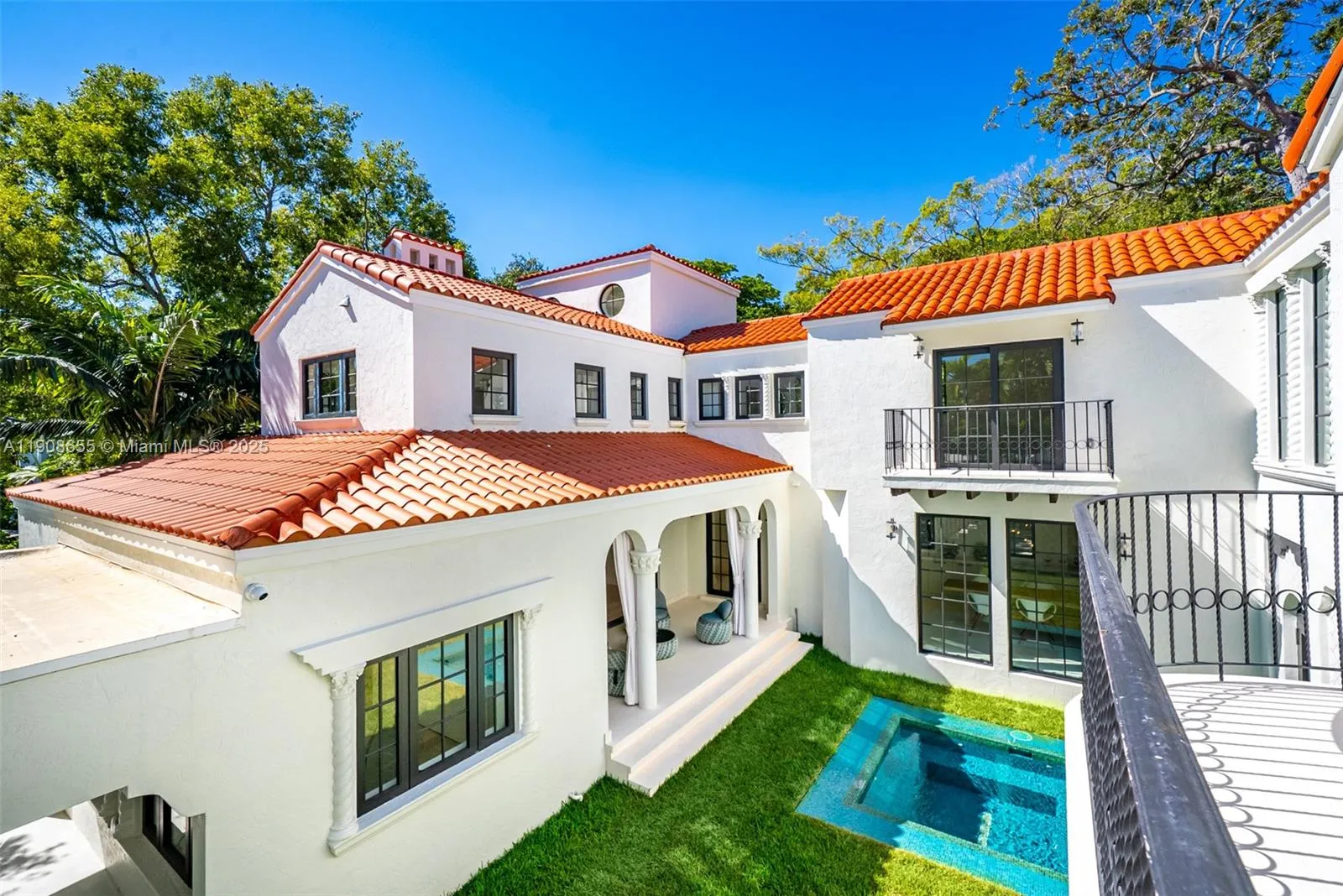 601 NE 56th St, Miami FL 33137