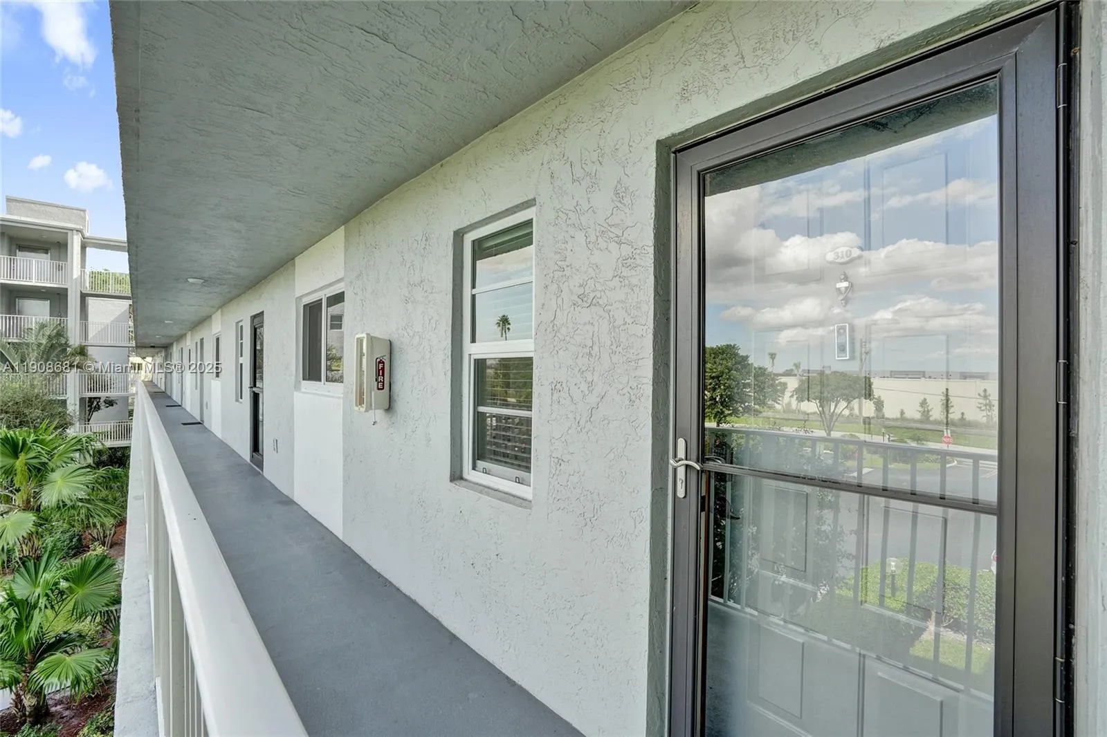2220 N Cypress Bend Dr # 310, Pompano Beach FL 33069