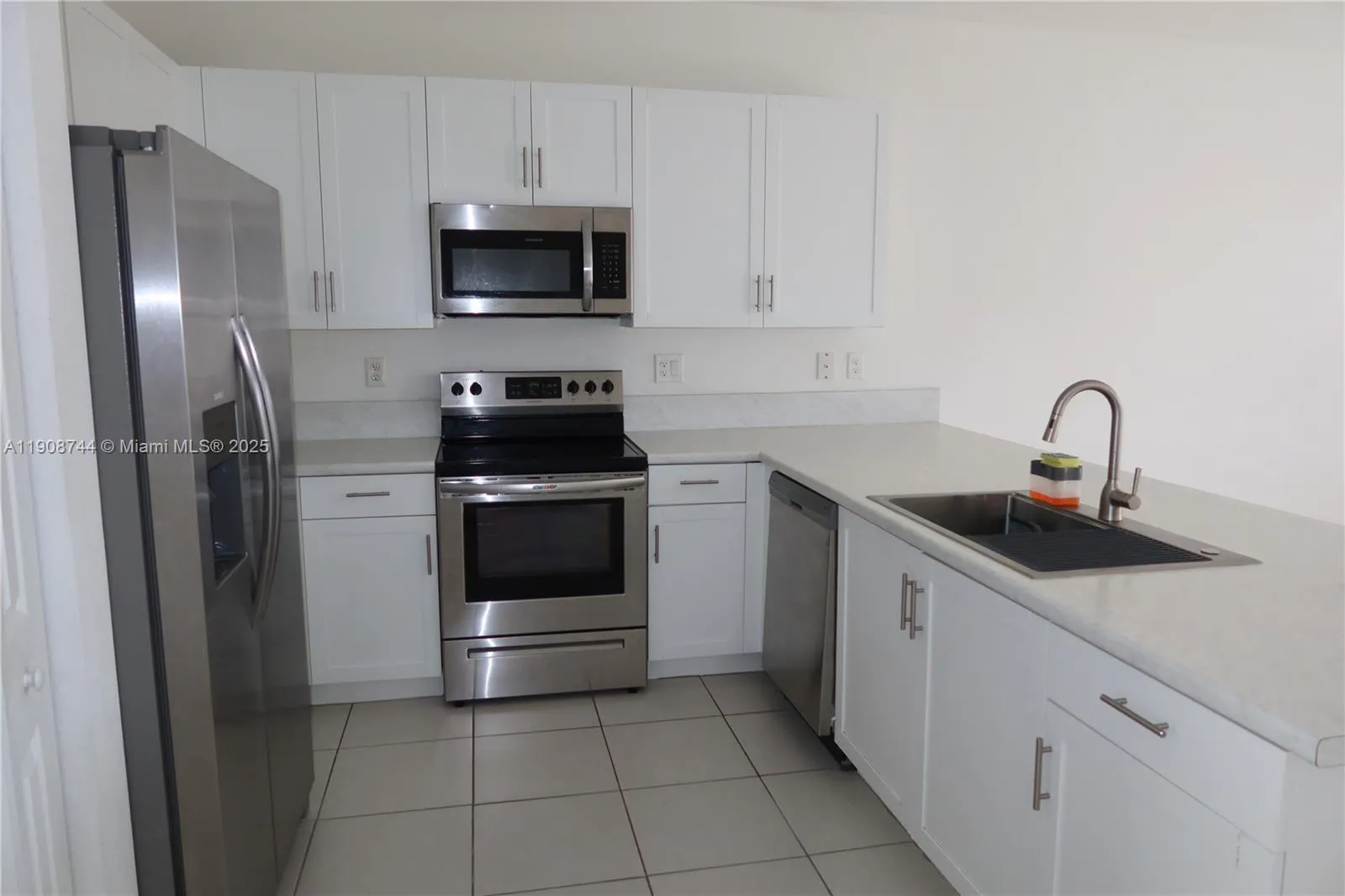 18240 SW 148th Rd # 18240, Miami FL 33187