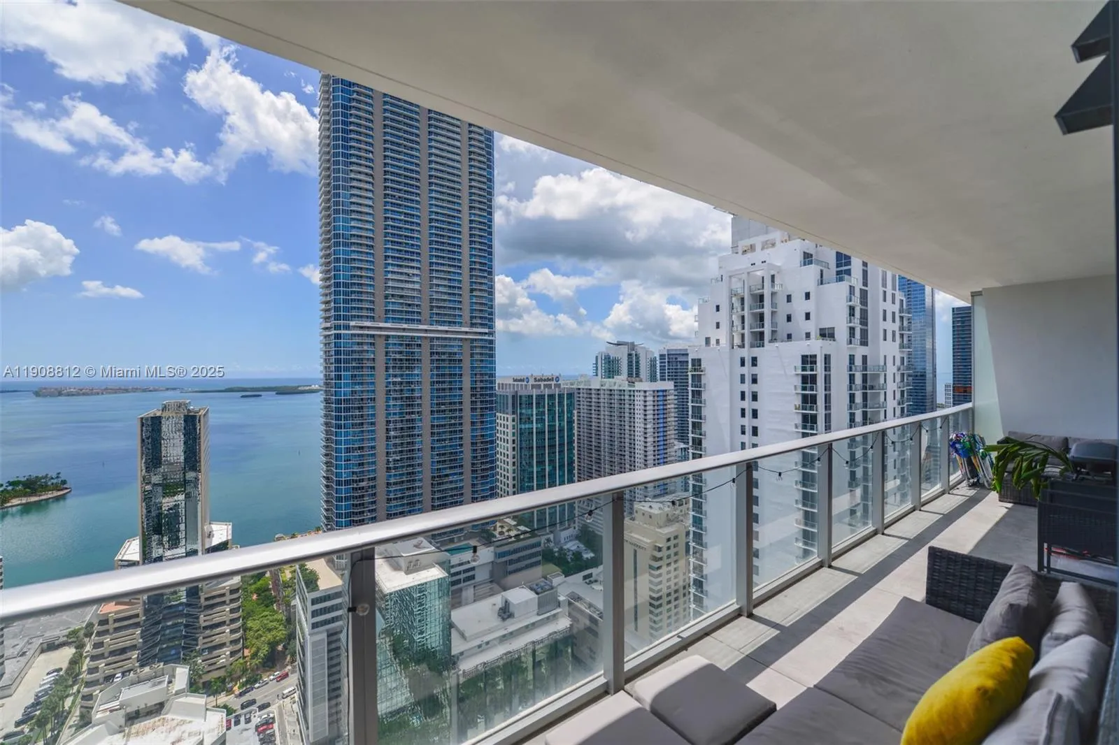 1010 Brickell Av # 4203, Miami FL 33131