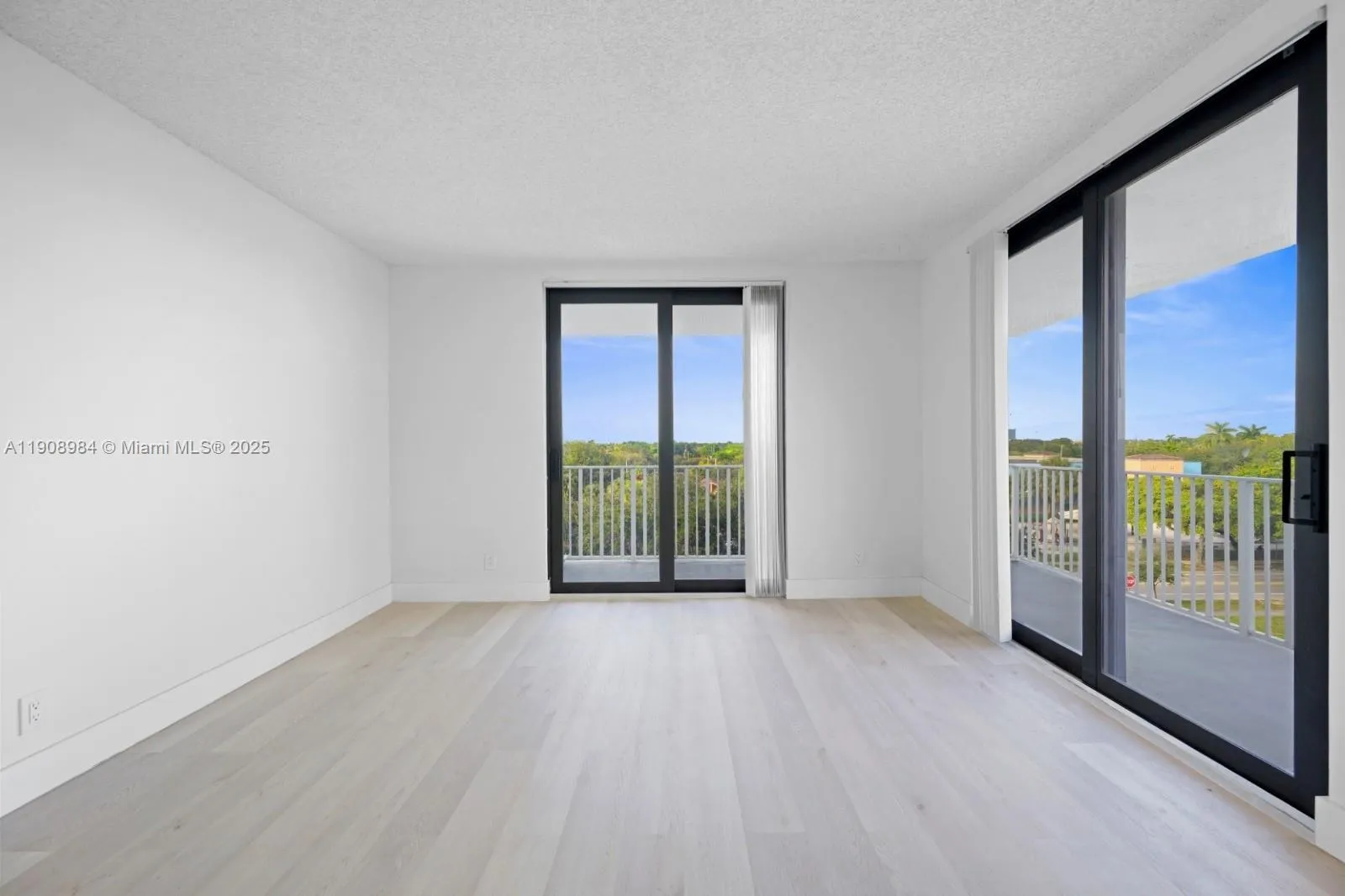 901 Hillcrest Dr # 515, Hollywood FL 33021