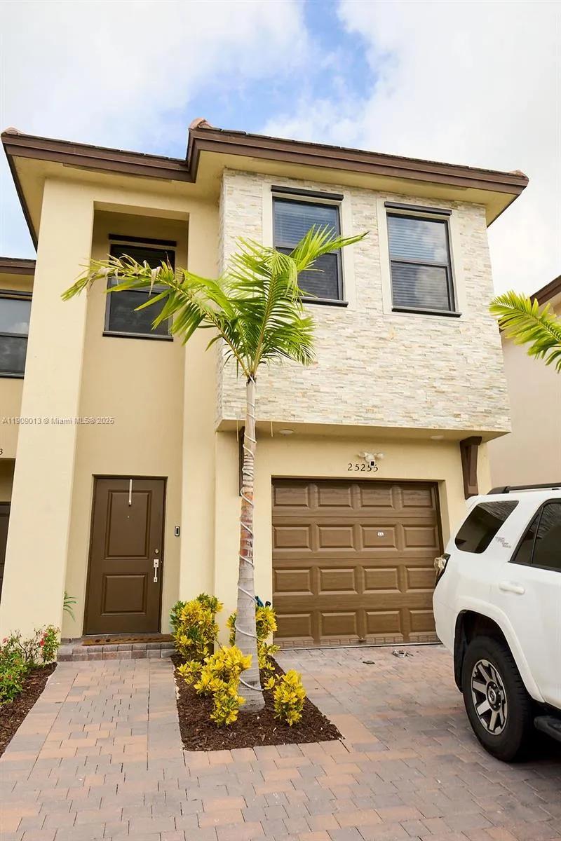 4 bedroom 3 bath for sale at 25255 SW 107th Ct, Homestead FL 33032