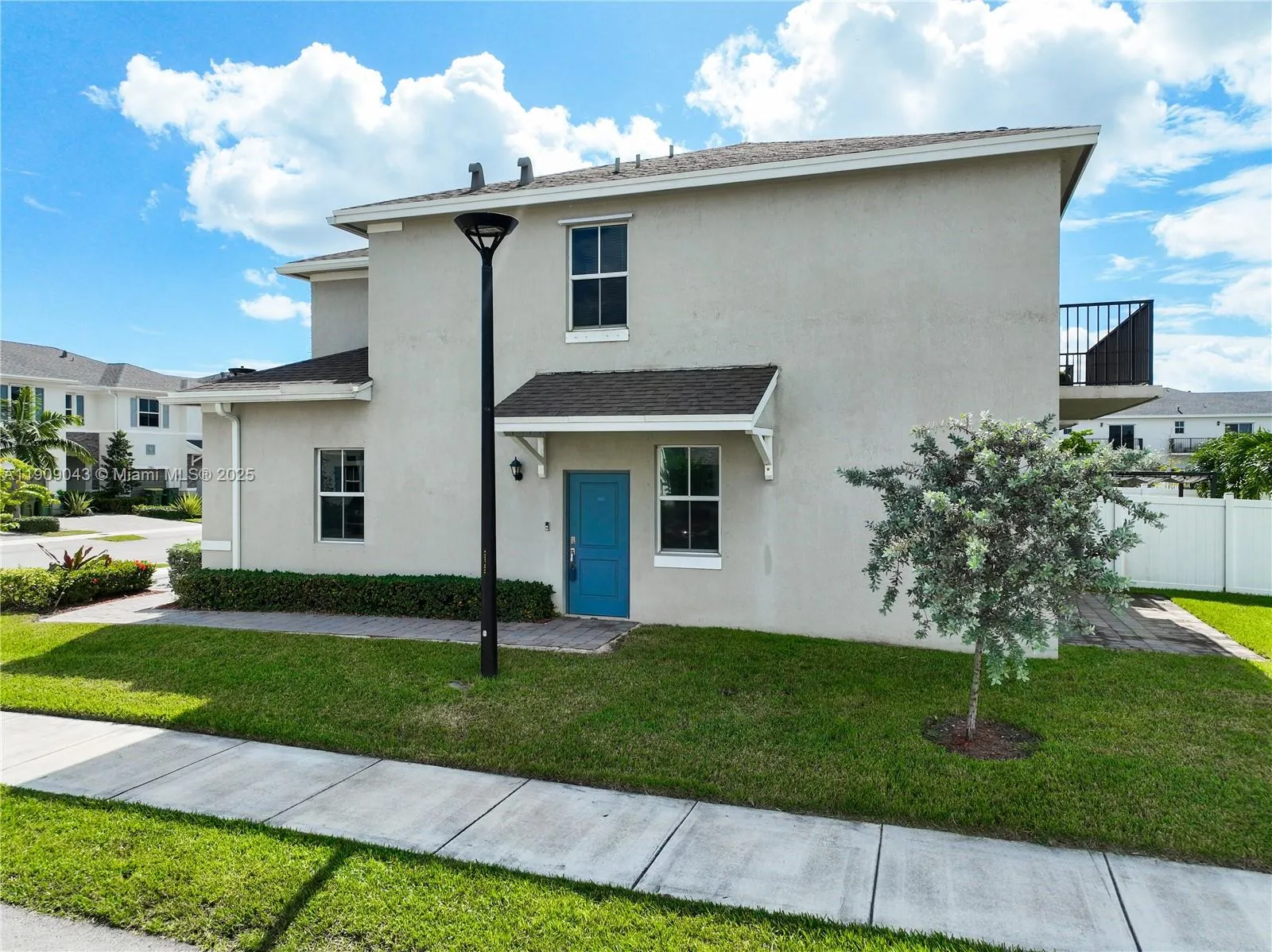 1754 SE 8th Ter, Homestead FL 33034