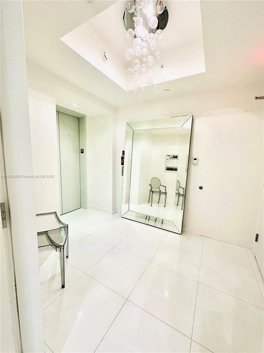 851 NE 1st Ave # 2303, Miami FL 33132
