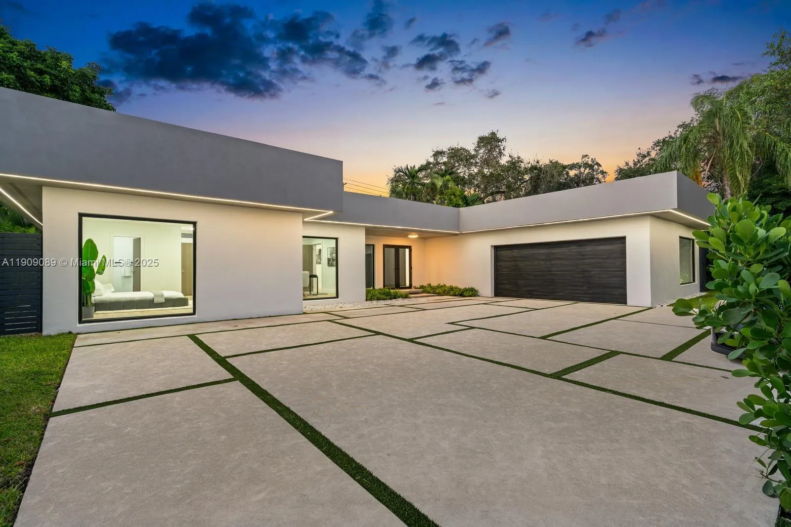 5 bedroom 5 bath for sale at 85 W Shore Dr W, Miami FL 33133