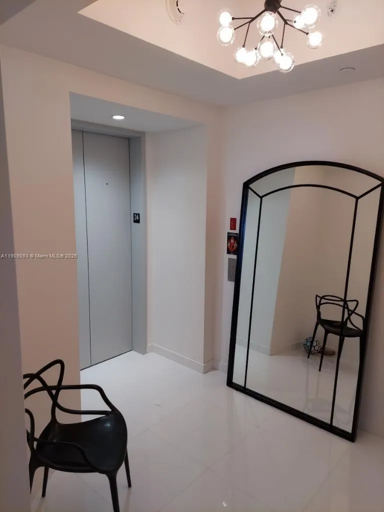 851 NE 1st Ave # 2403, Miami FL 33132