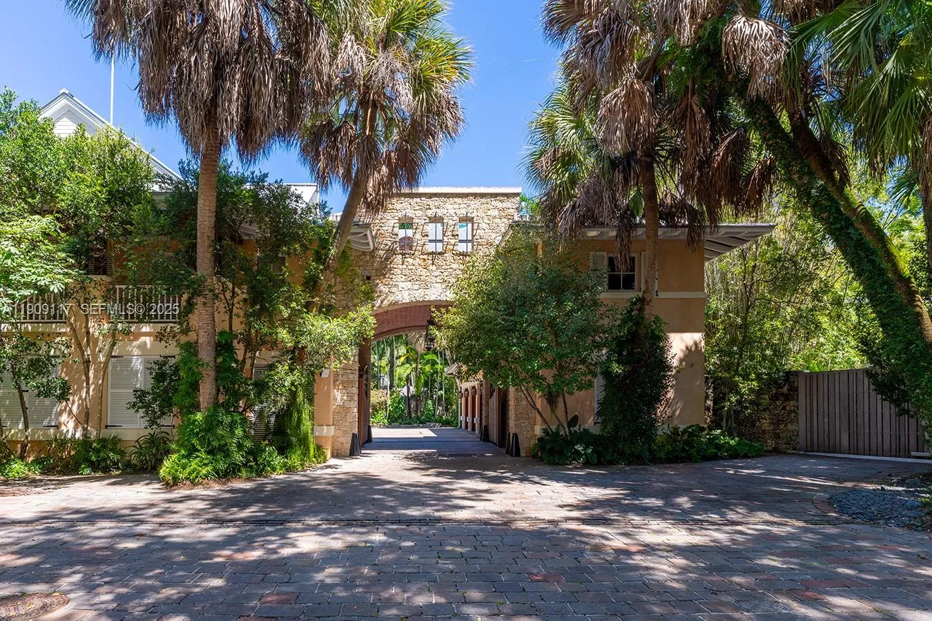 13 bedroom 15 bath for sale at 3585 Anchorage Way, Miami FL 33133