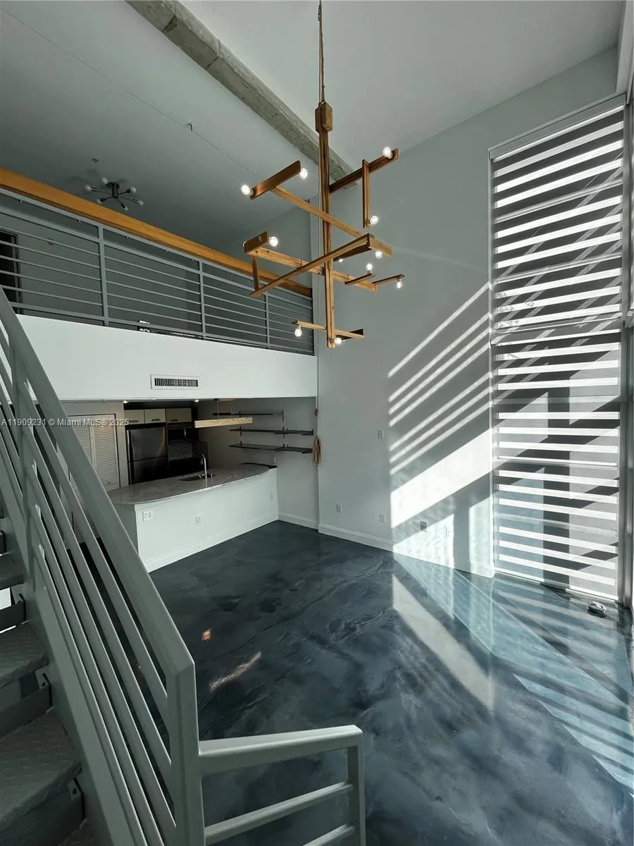 7744 Collins Ave # 17, Miami Beach FL 33141