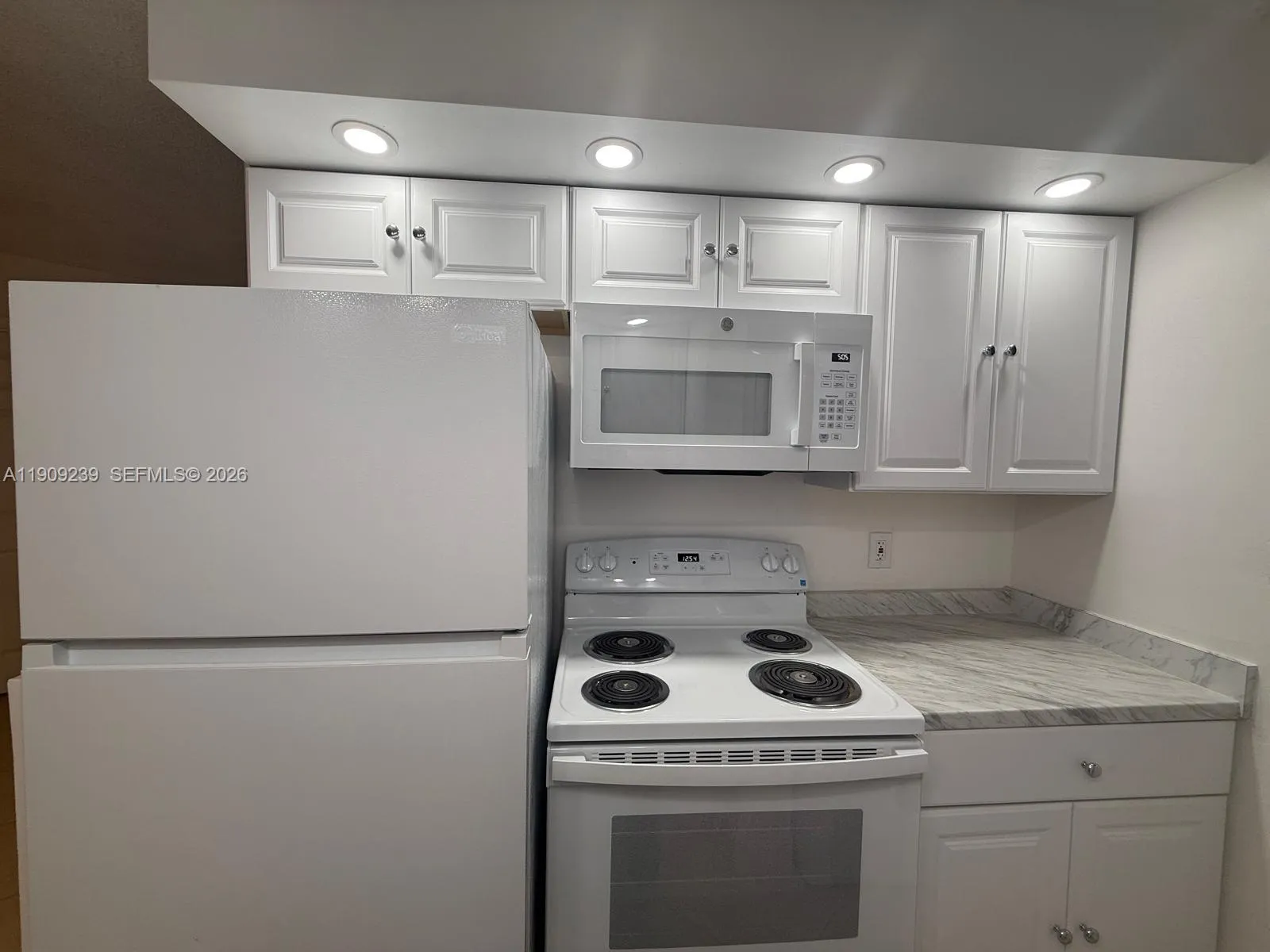 523 Trace Cir # 105, Deerfield Beach FL 33441