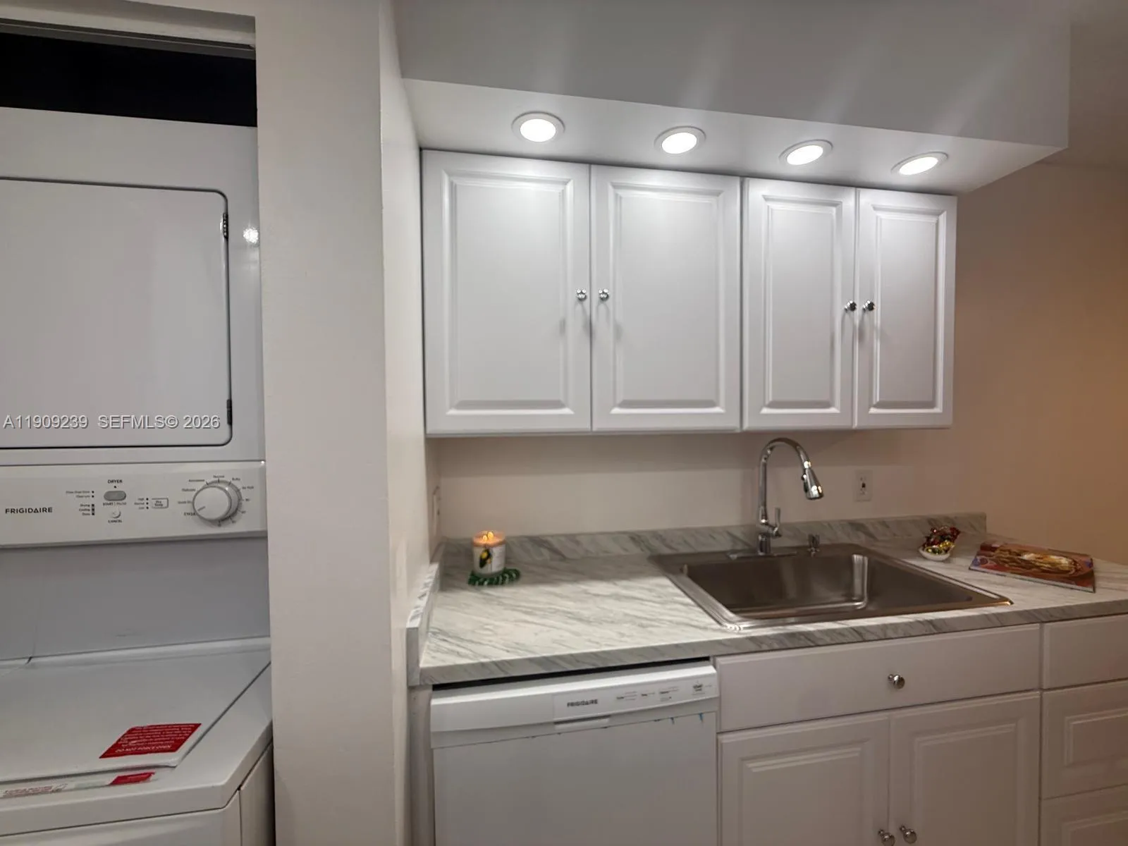 523 Trace Cir # 105, Deerfield Beach FL 33441