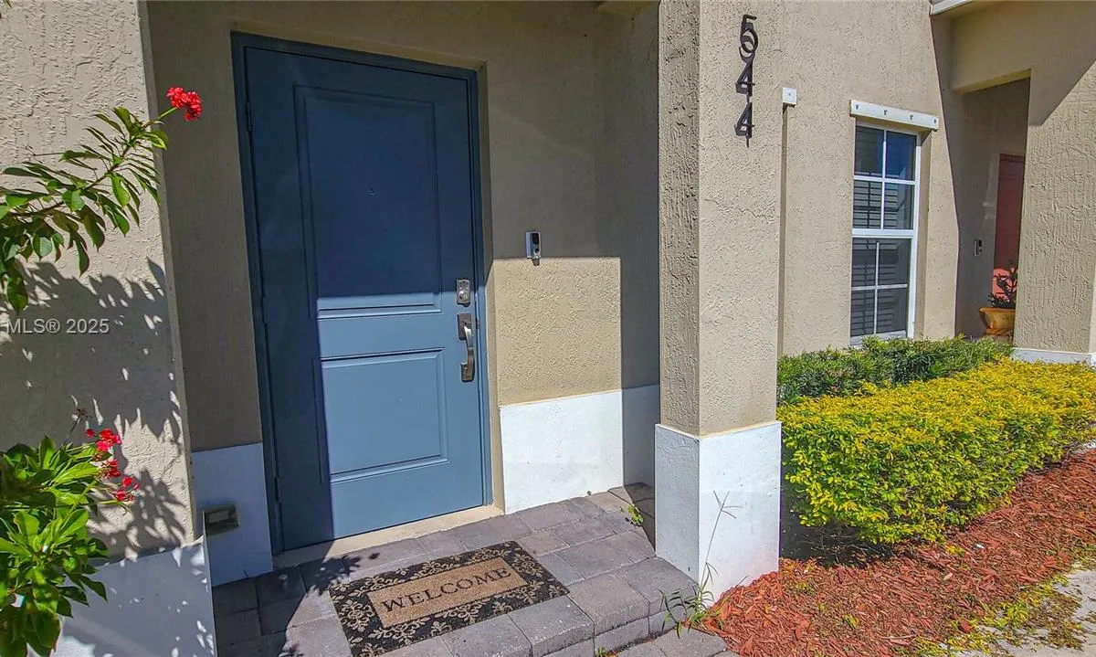 544 NE 5th St, Florida City FL 33034