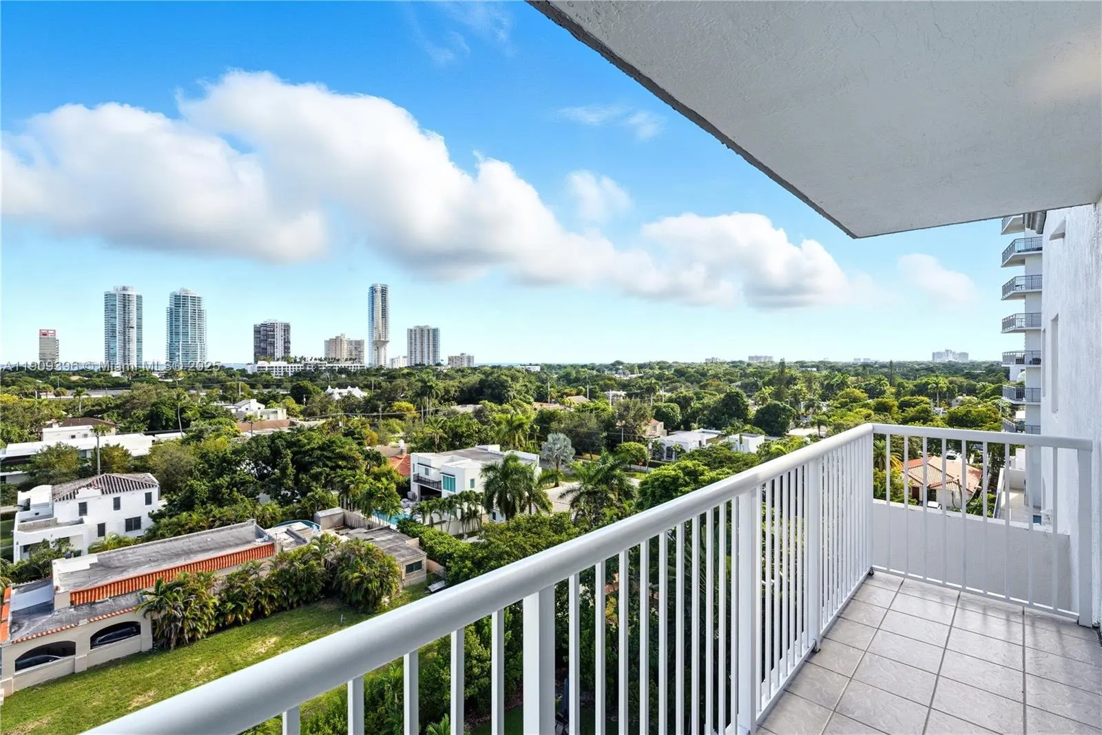 2 bedroom 2 bath for sale at 280 SW 20th Rd # 902, Miami FL 33129