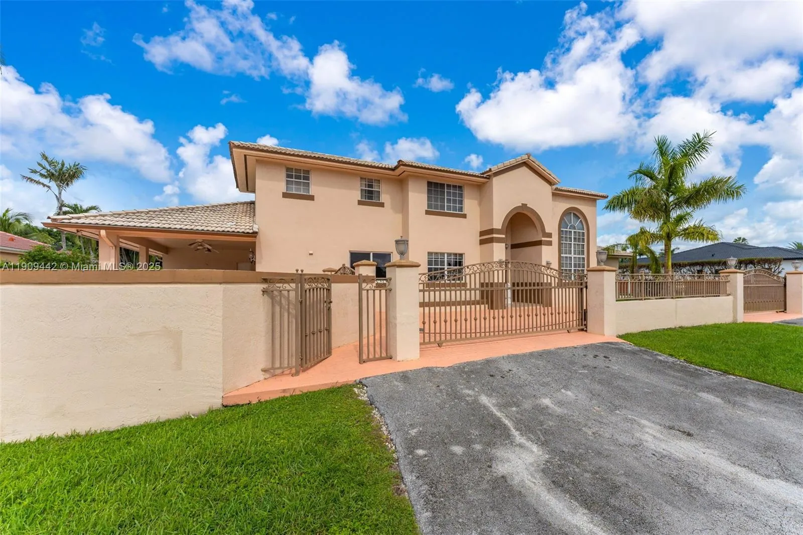 3200 SW 132nd Ave, Miami FL 33175