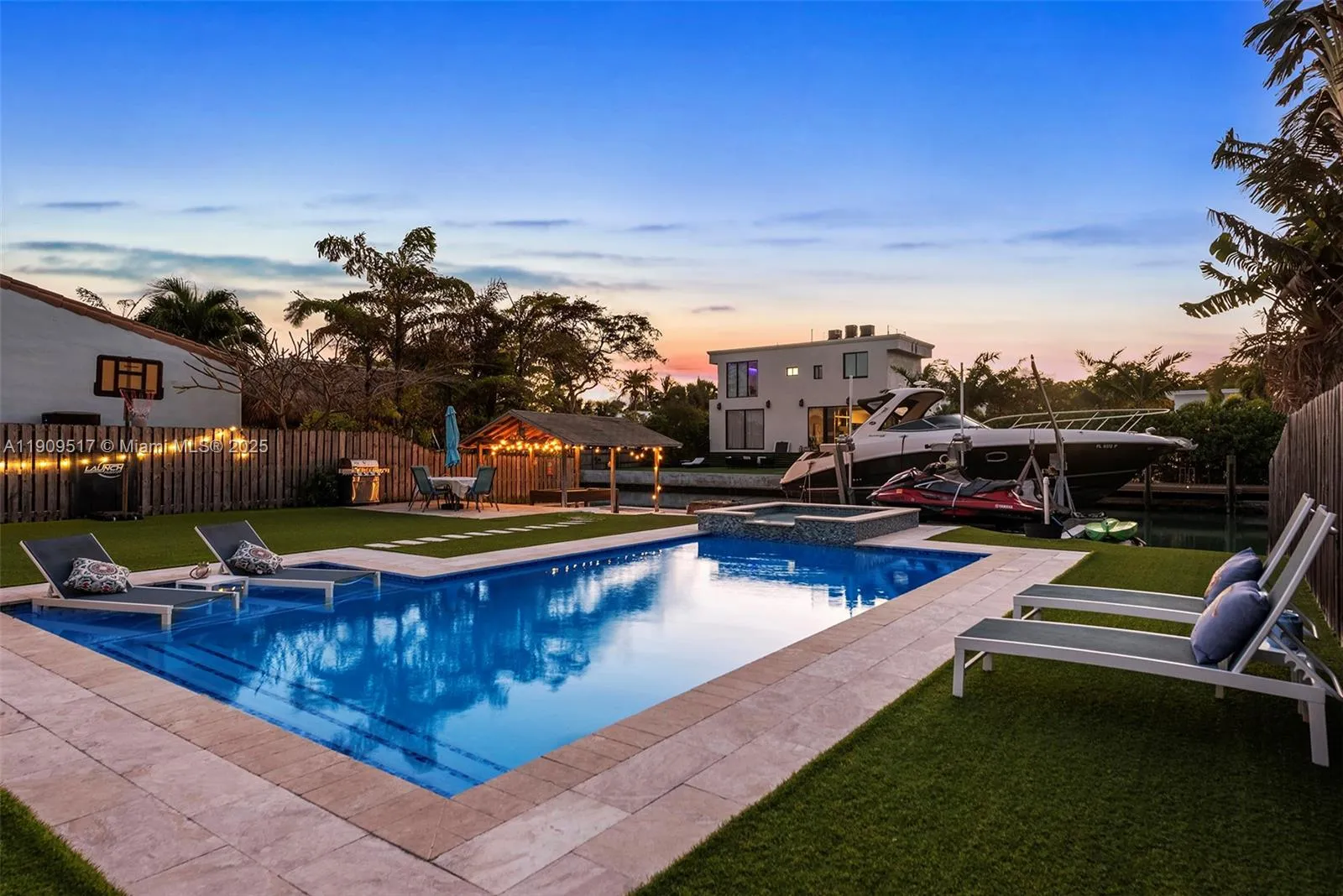 4 bedroom 2 bath for sale at 7940 Hawthorne Ave, Miami Beach FL 33141