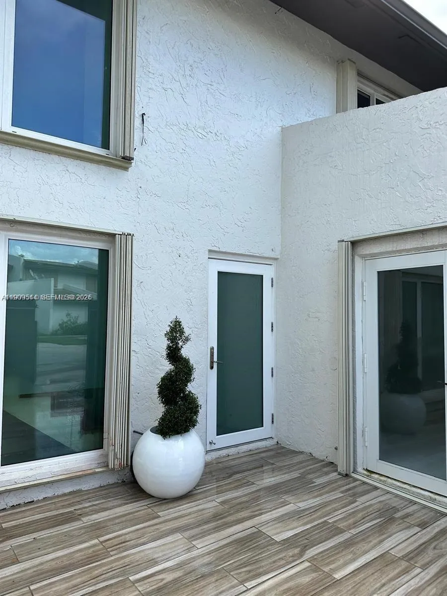 10916 SW 70th Ter, Miami FL 33173