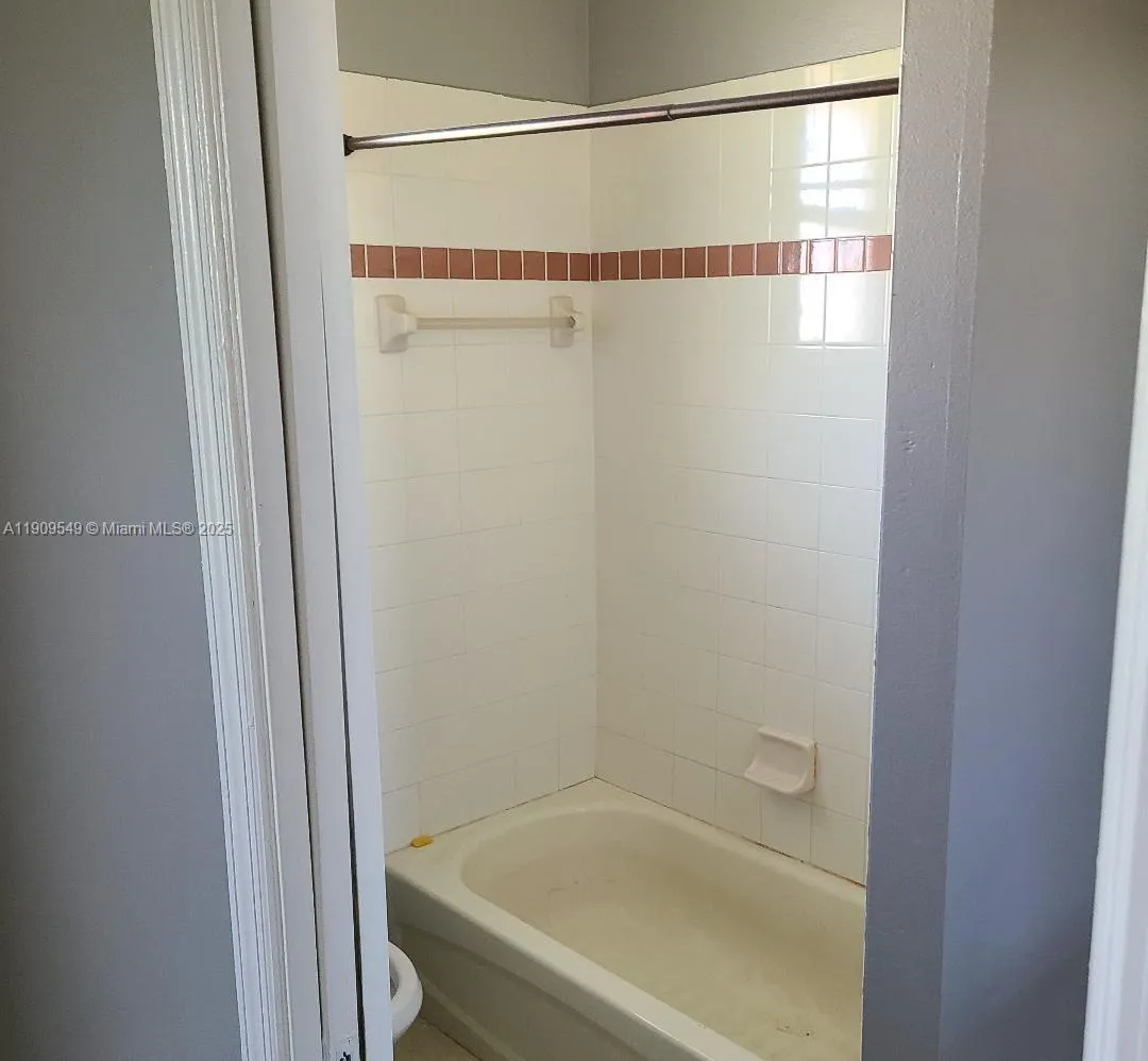 1881 SW Elijah Ave, Port St. Lucie FL 34953
