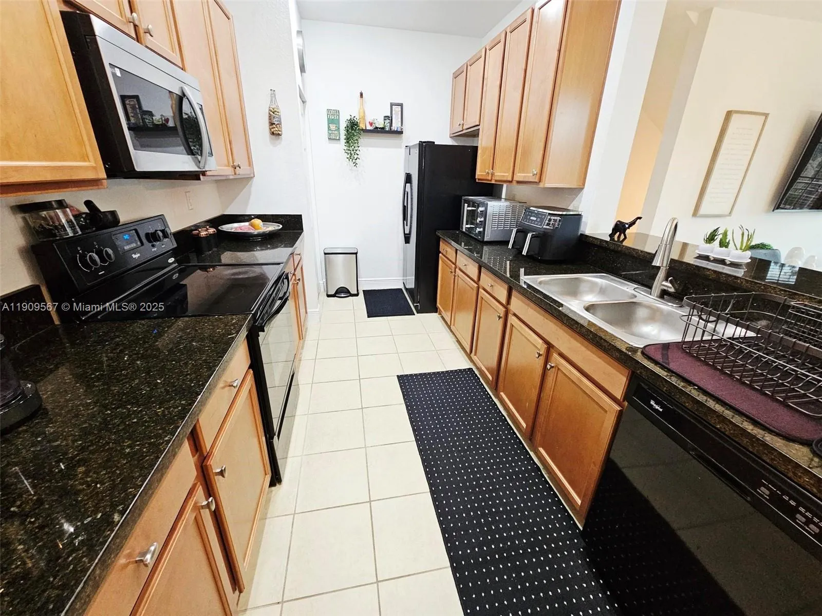809 SW 147 AVE # 1401, Pembroke Pines FL 33027