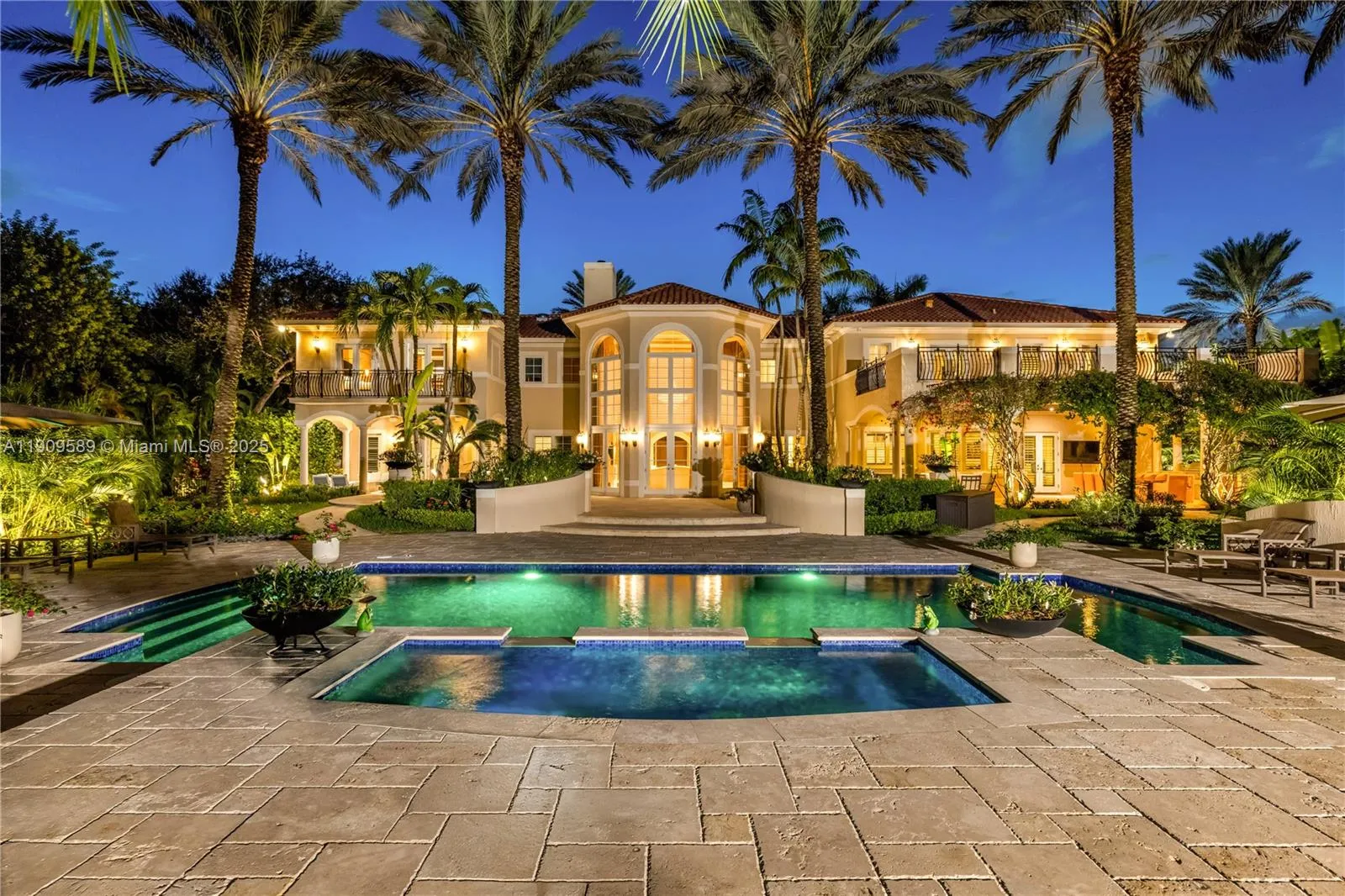 5250 Snapper Creek Rd, Coral Gables FL 33156