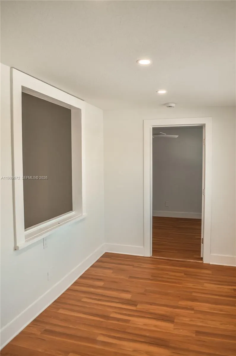 707 N J St, Lake Worth FL 33460