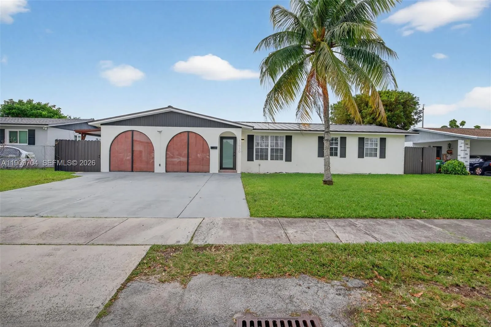 4 bedroom 3 bath for sale at 11930 SW 199th St, Miami FL 33177