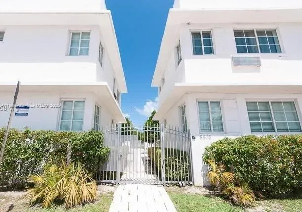 8415 Harding Ave # 5, Miami Beach FL 33141