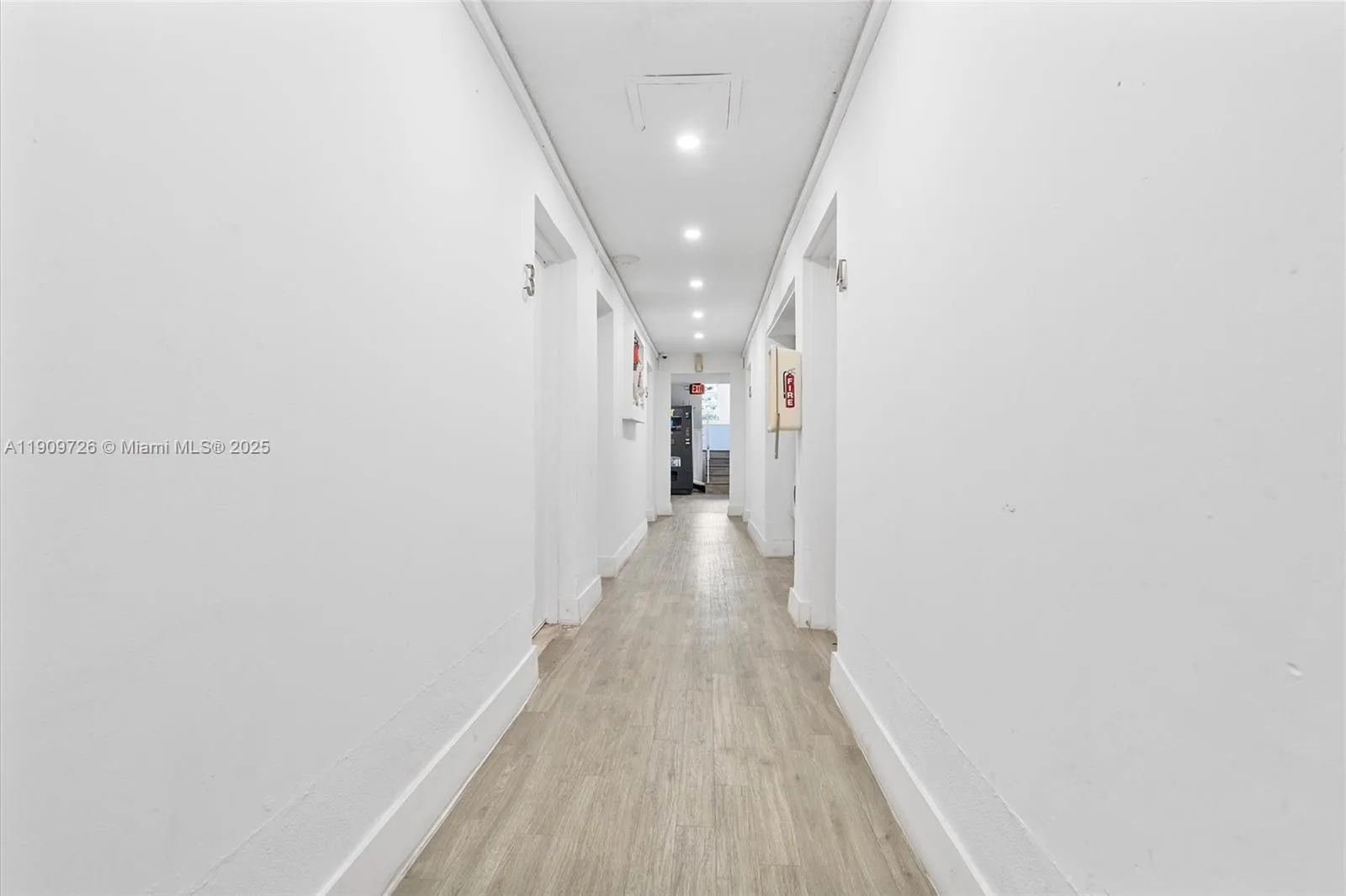 420 78th St, Miami Beach FL 33141