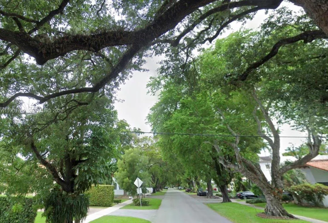 3 bedroom 2 bath for rent at 1307 Madrid St, Coral Gables FL 33134