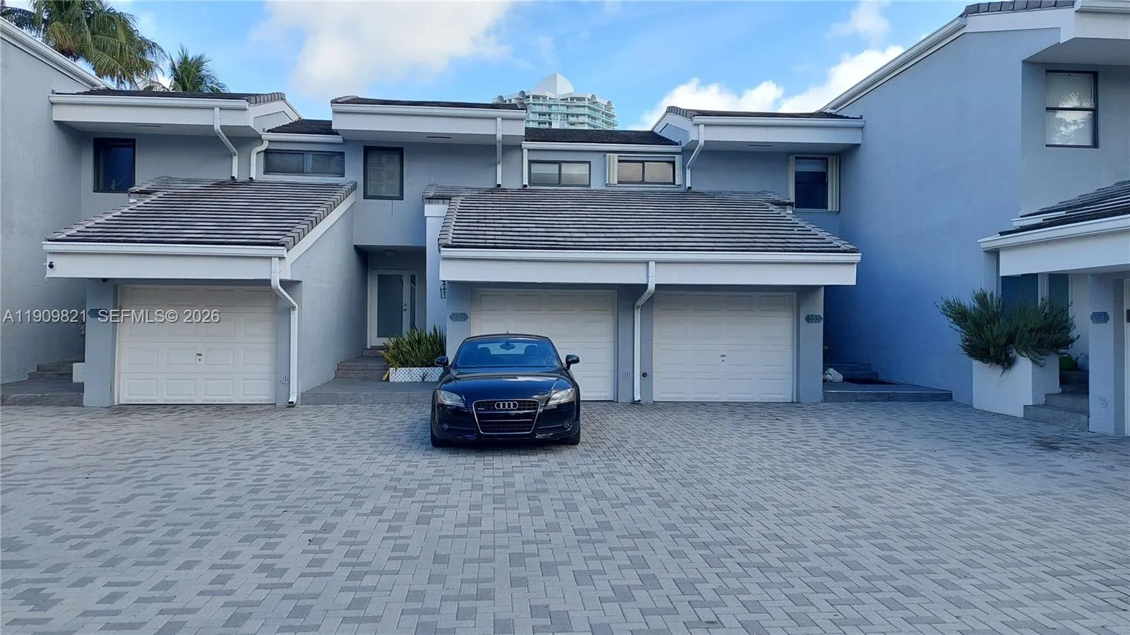 255 Poinciana Dr # 605, Sunny Isles Beach FL 33160