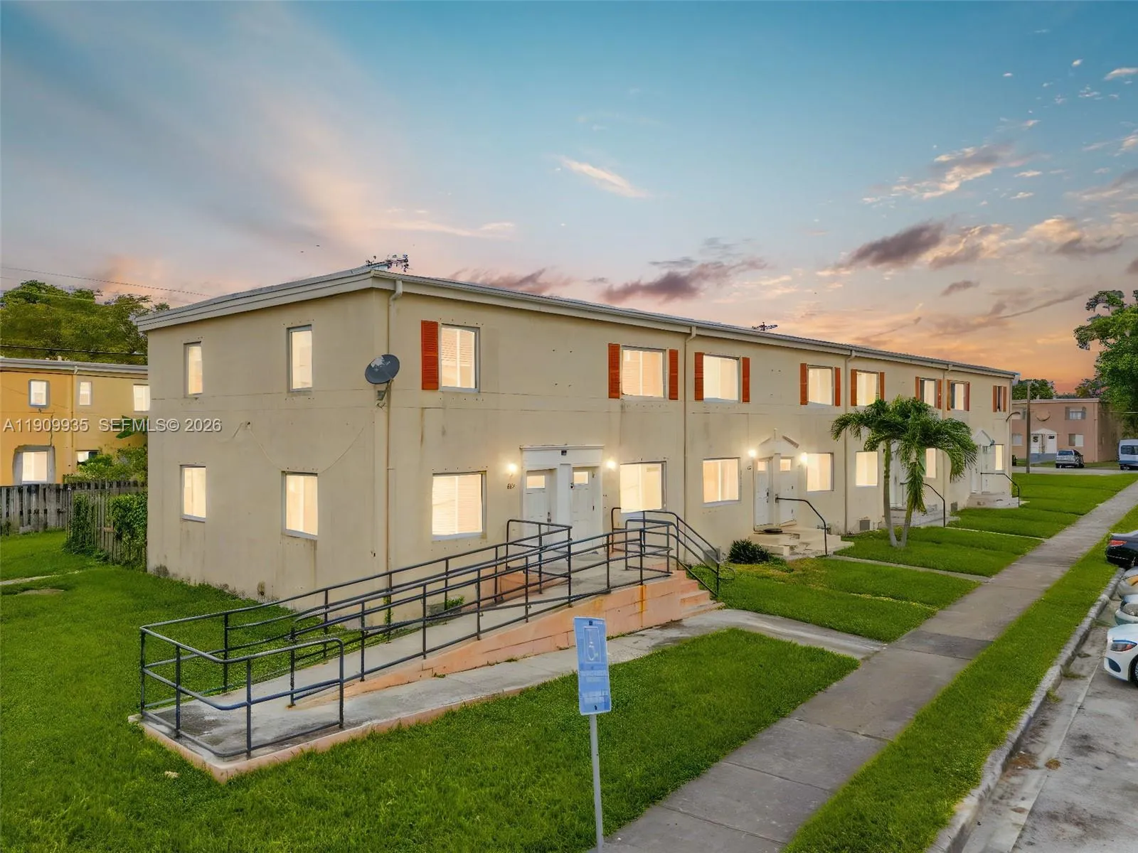 427 NW 84th Ter # 427, Miami FL 33150