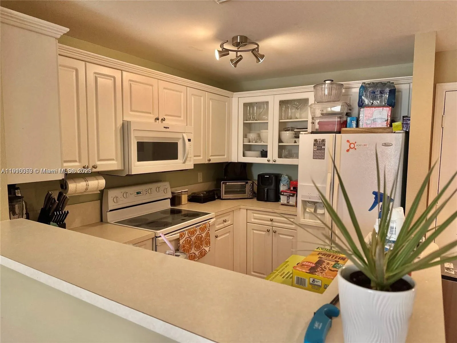 10 Aragon Ave # 818, Coral Gables FL 33134