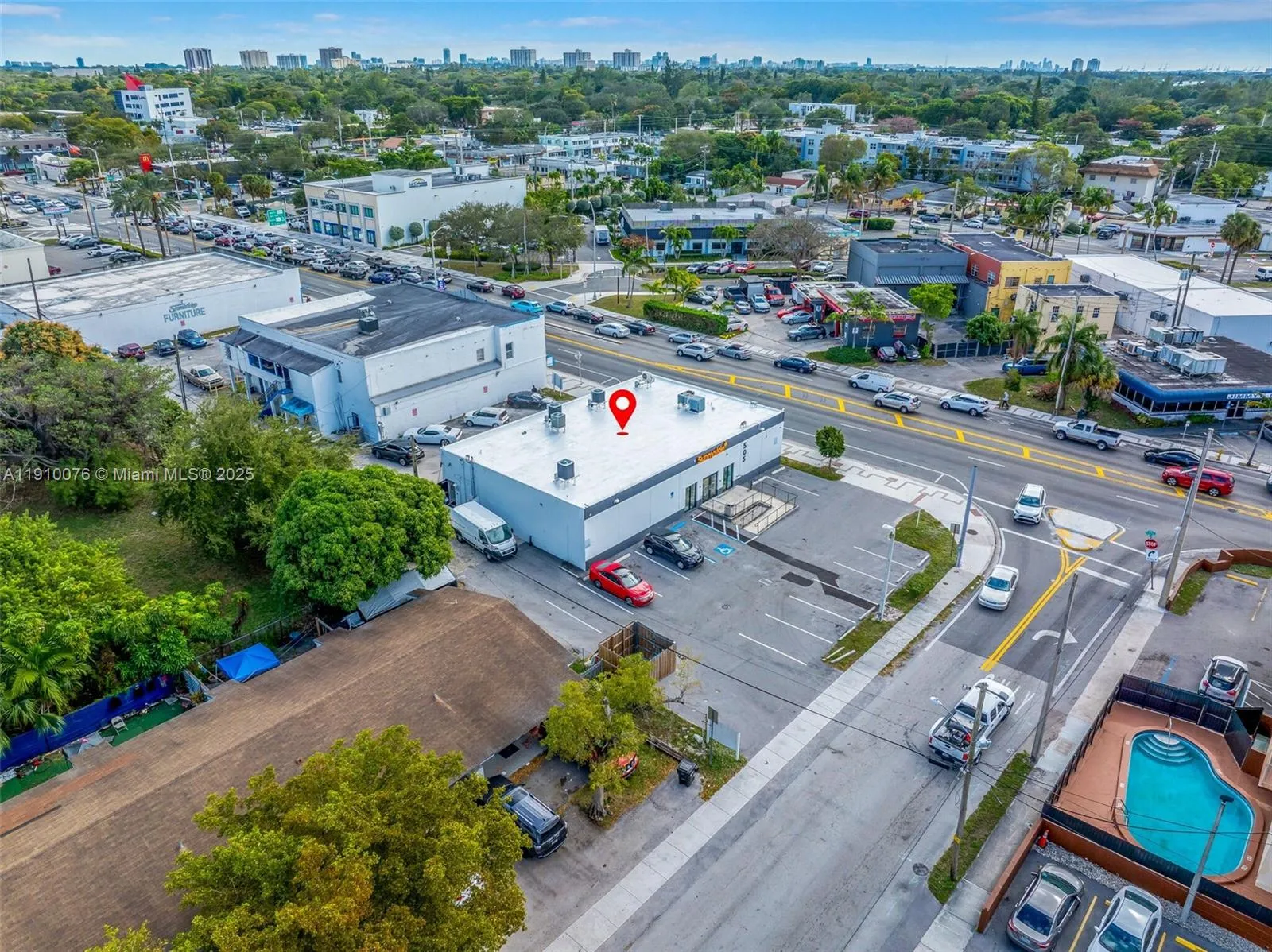 505 NE 125th St, North Miami FL 33161