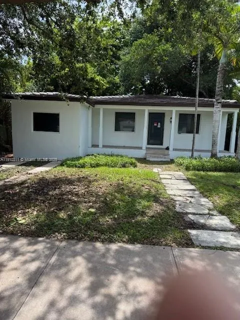 3 bedroom 2 bath for rent at 905 Tangier St # 0, Coral Gables FL 33134