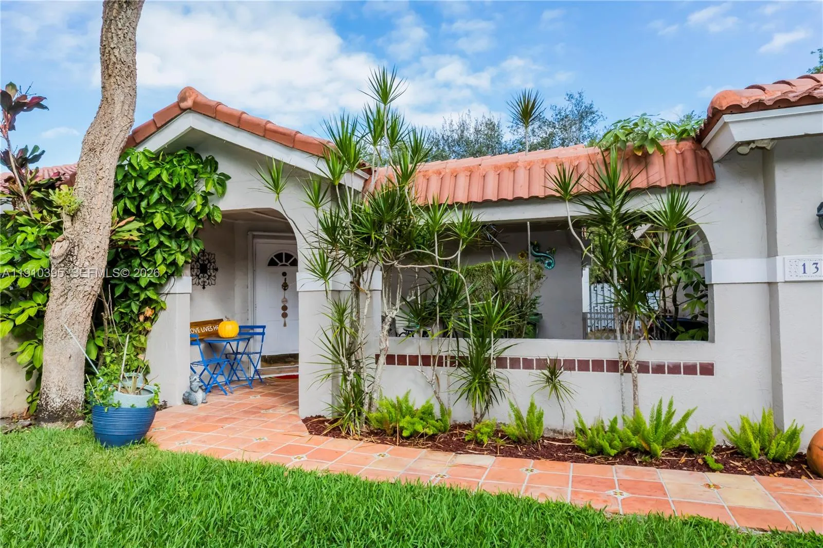 3 bedroom 2 bath for sale at 1327 Seagrape Cir, Weston FL 33326
