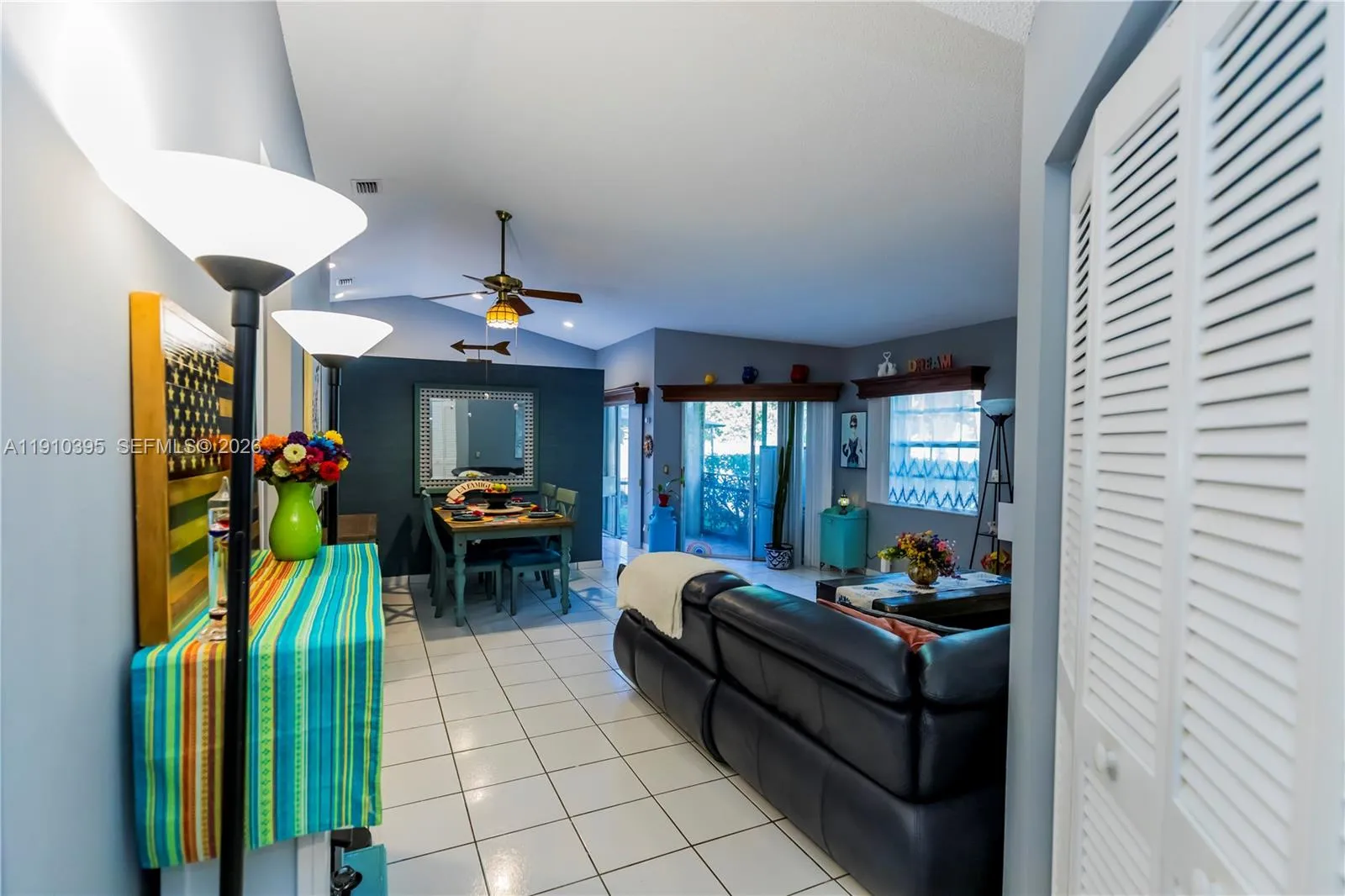 1327 Seagrape Cir, Weston FL 33326