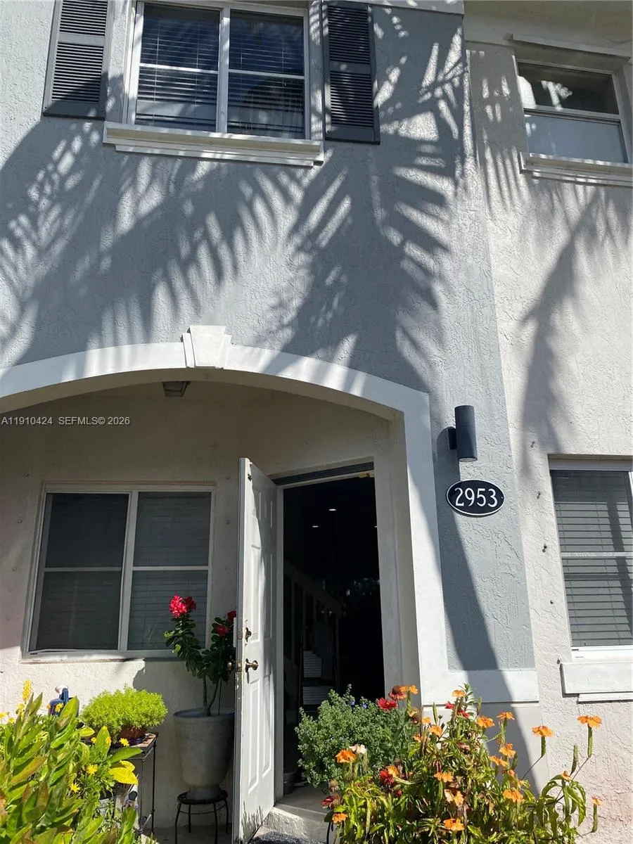 2 bedroom 2 bath for sale at 2953 SE 15th Ter, Homestead FL 33035