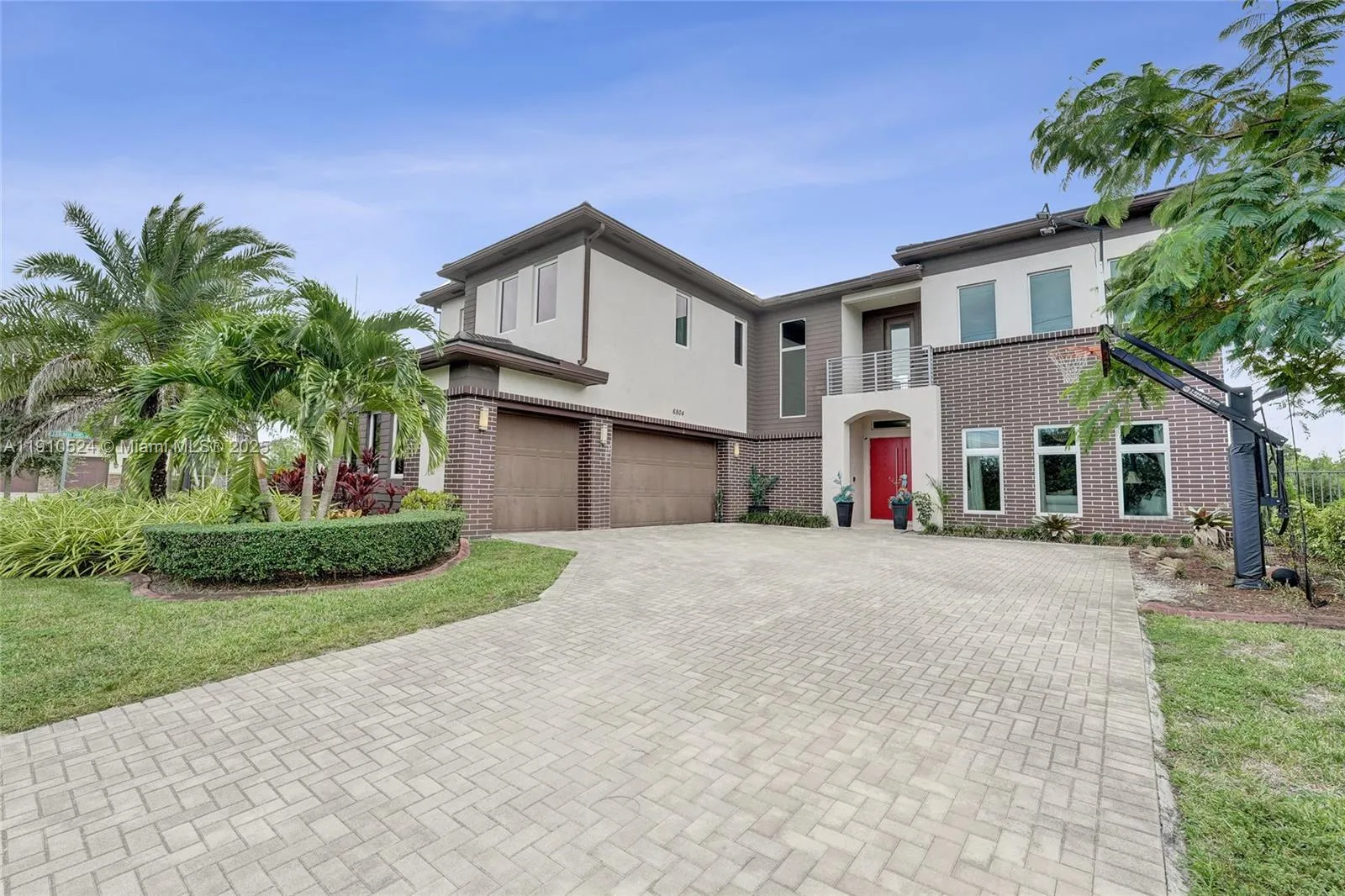5 bedroom 5 bath for sale at 6804 N Stillwater Shores Dr, Davie FL 33314
