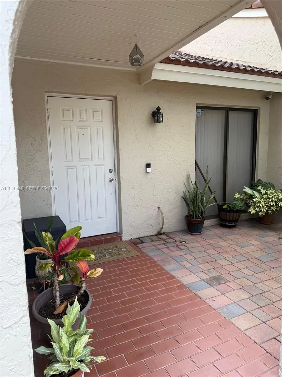 3 bedroom 2 bath for sale at 17048 NW 66th Ct, Miami Lakes FL 33015
