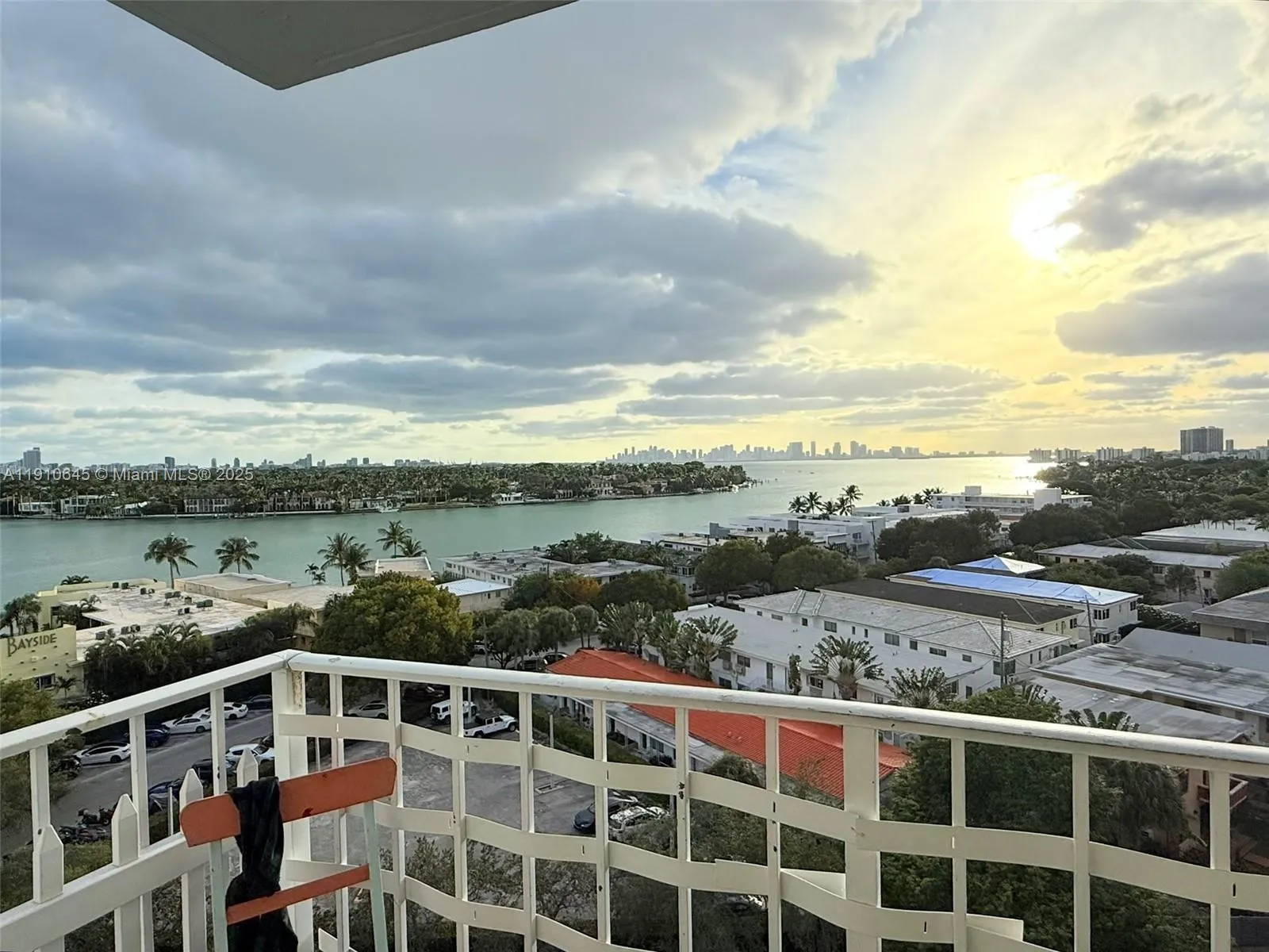 6900 Bay Dr # 9C, Miami Beach FL 33141