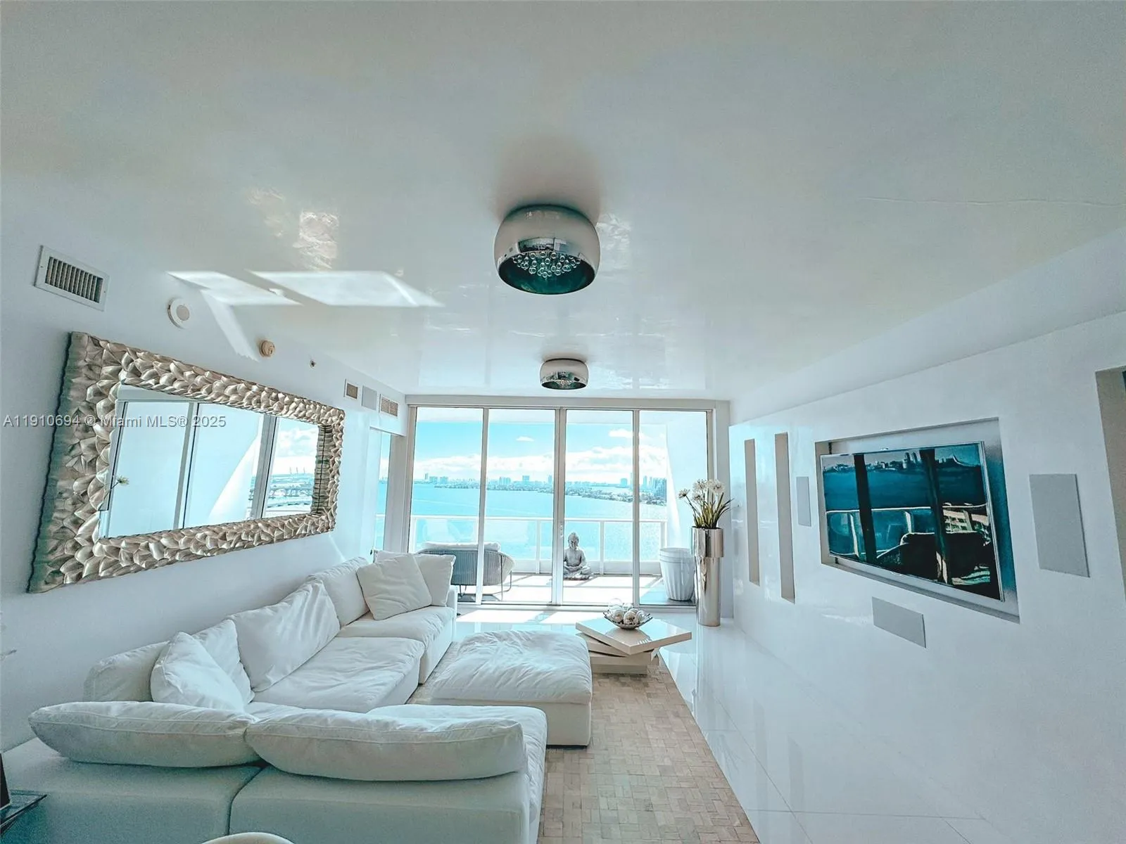 2020 N Bayshore Dr # 2007, Miami FL 33137
