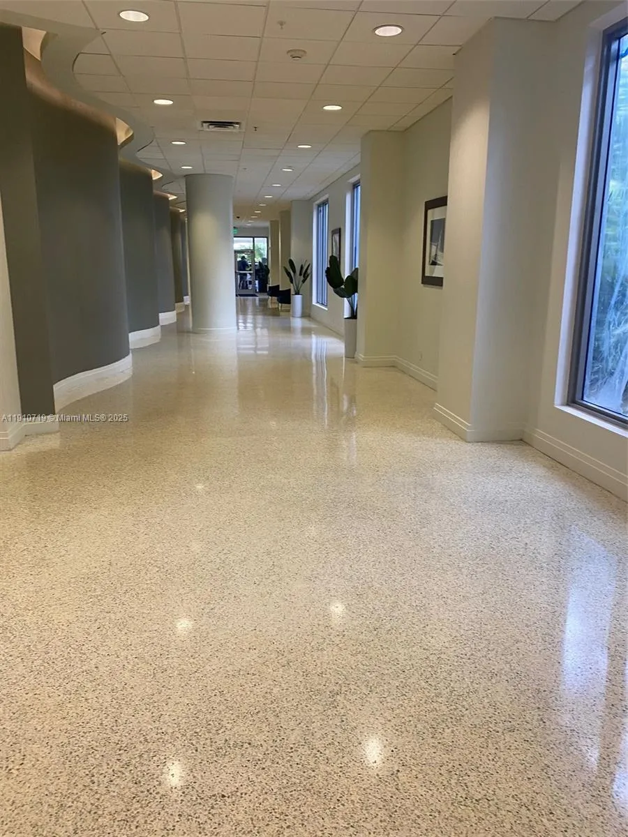 4001 S Ocean Dr # 14F, Hollywood FL 33019