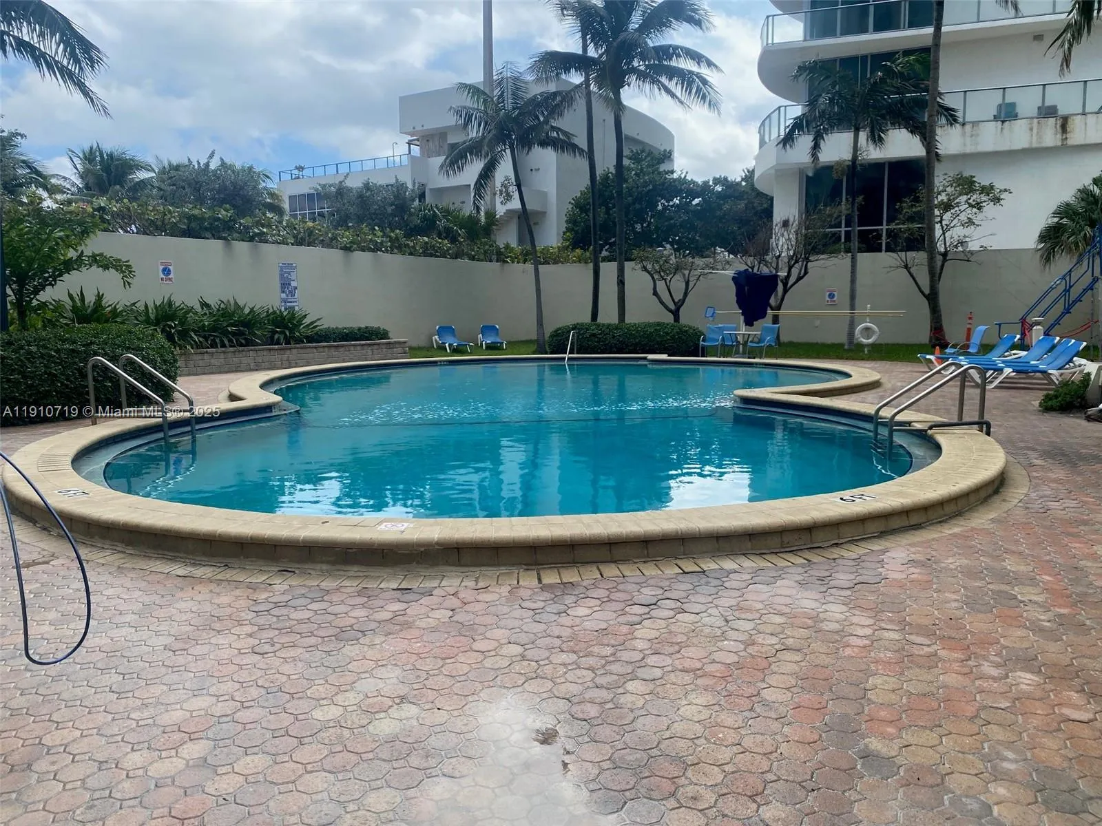4001 S Ocean Dr # 14F, Hollywood FL 33019