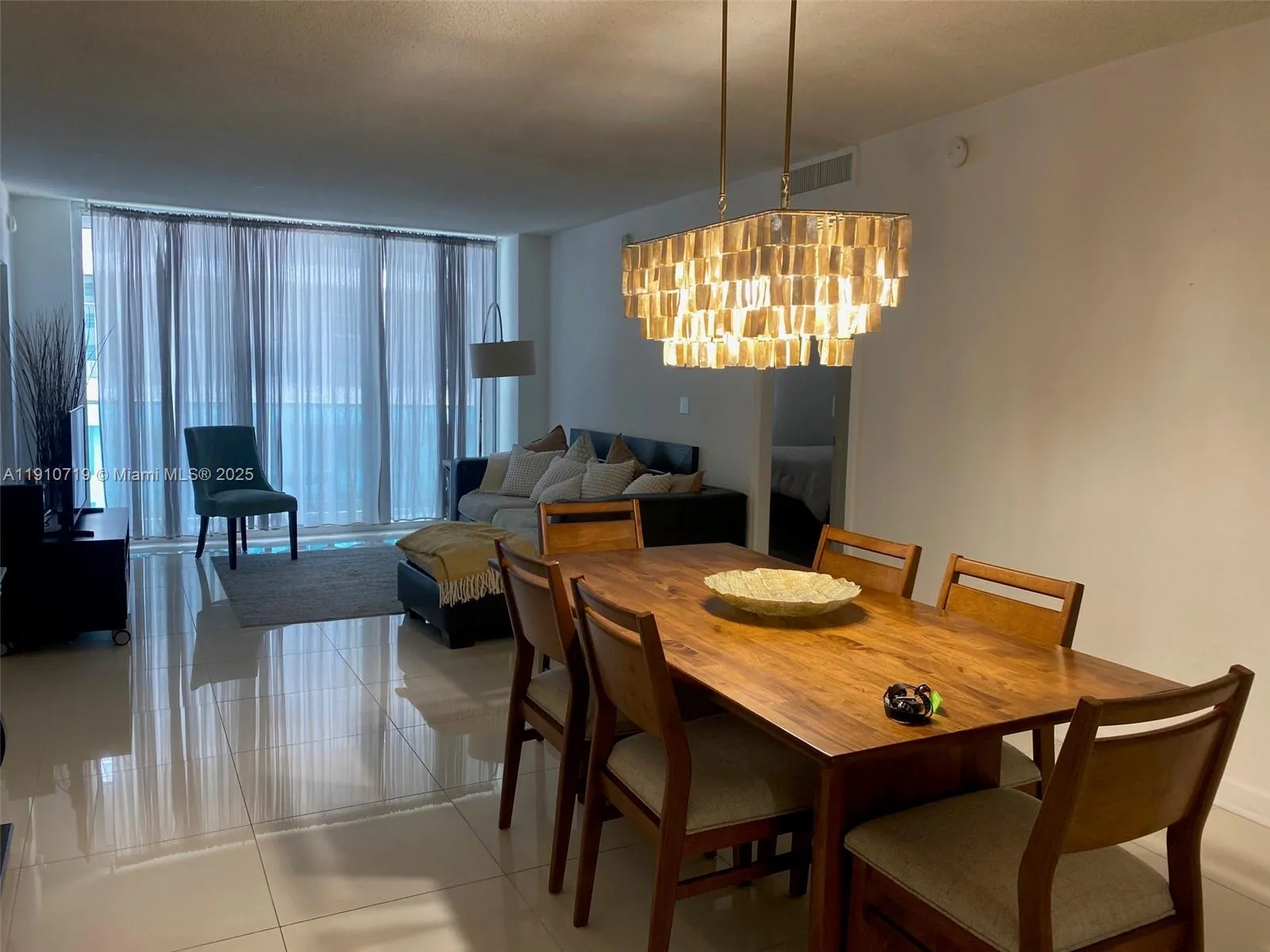 4001 S Ocean Dr # 14F, Hollywood FL 33019