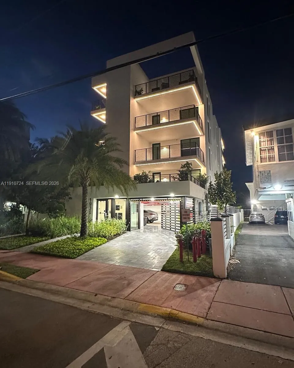 1930 Bay Dr # 1, Miami Beach FL 33141