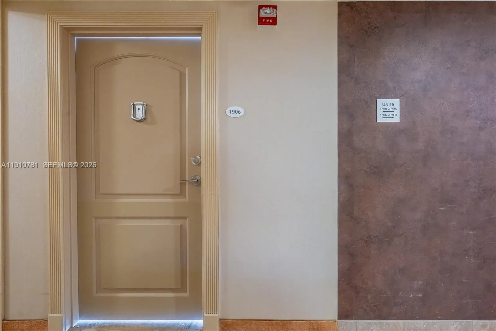 3675 N Country Club Dr # 1906, Aventura FL 33180