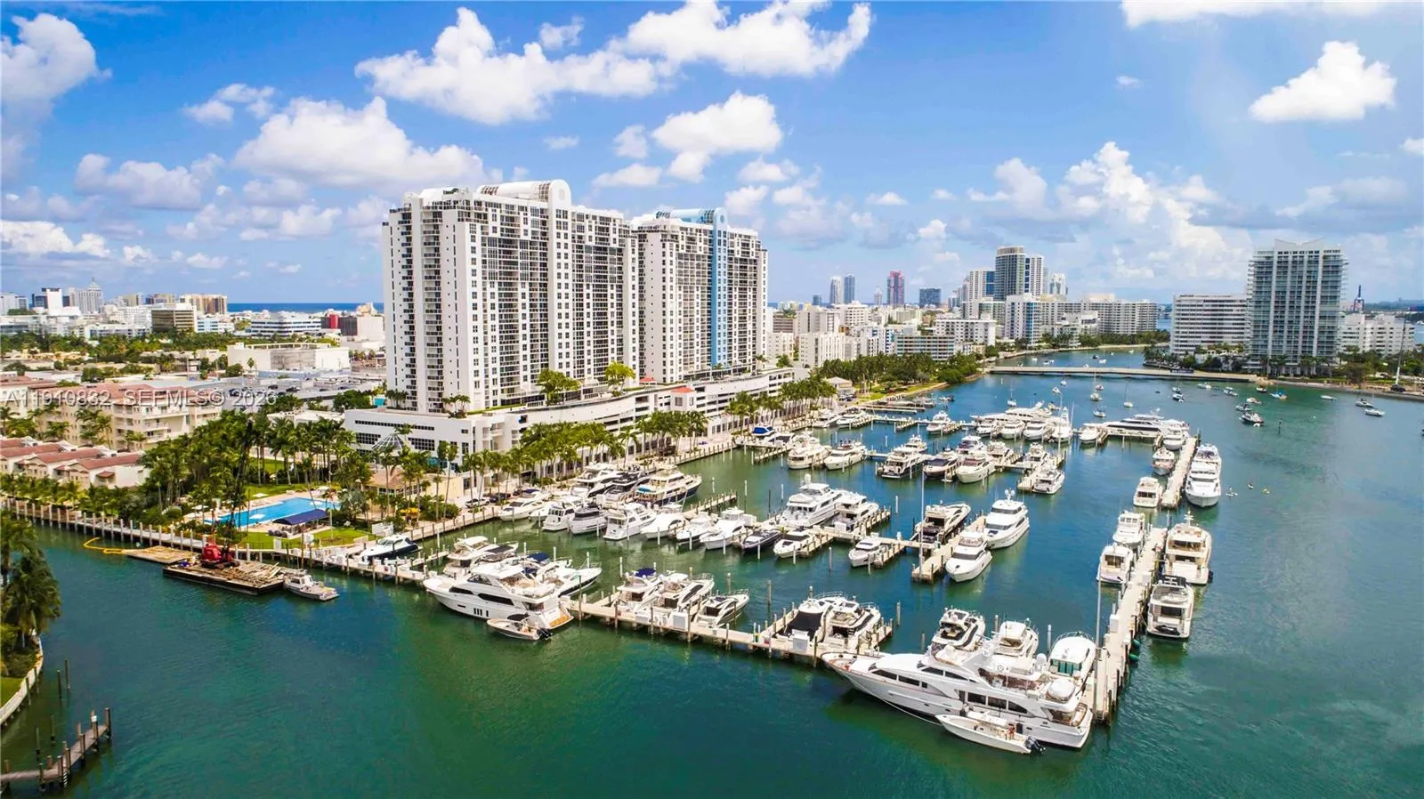 2 bedroom 2 bath for sale at 1800 Sunset Harbour Dr # 715, Miami Beach FL 33139