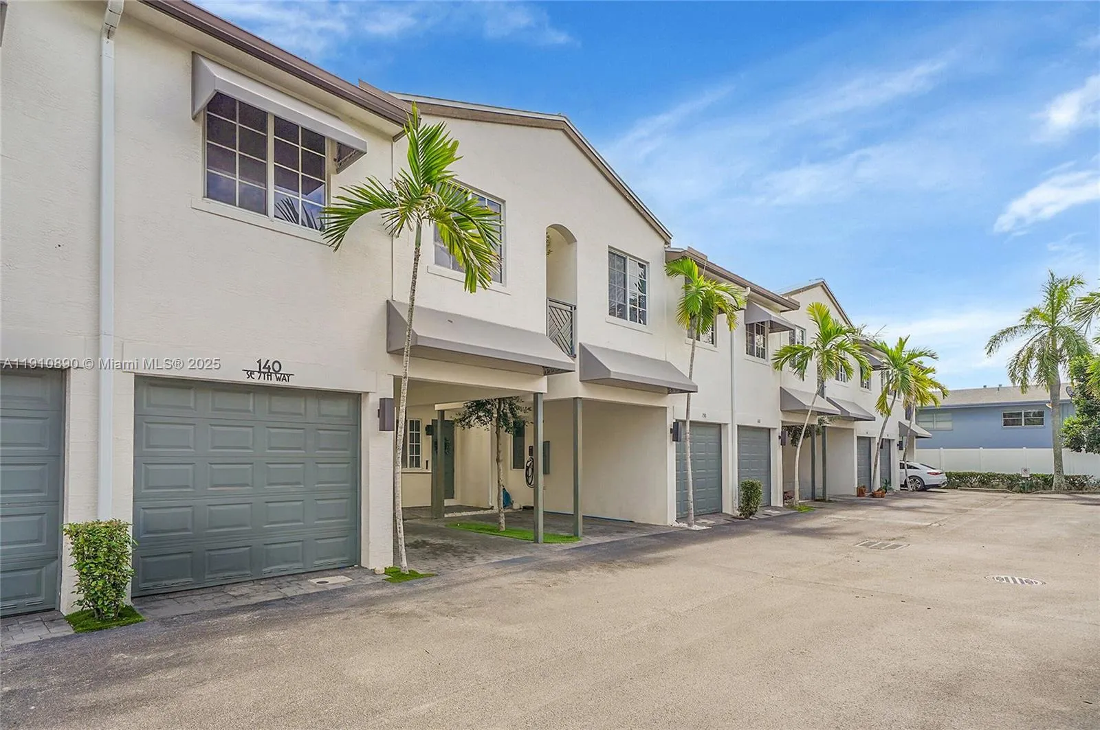 3 bedroom 2 bath for sale at 140 SE 7th Way, Pompano Beach FL 33060