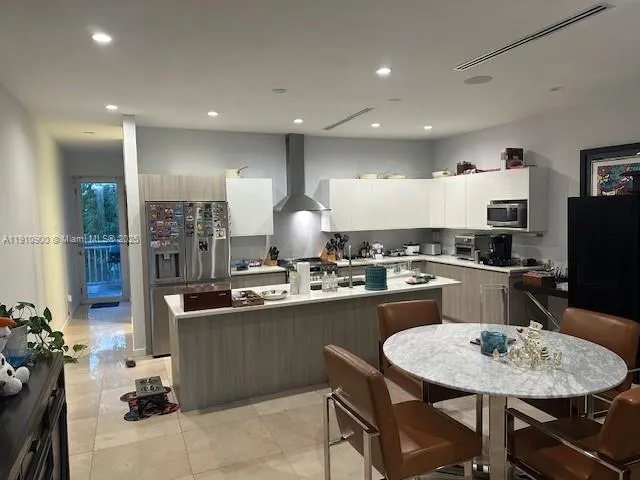 3089 SW 21st St # 3089, Miami FL 33145