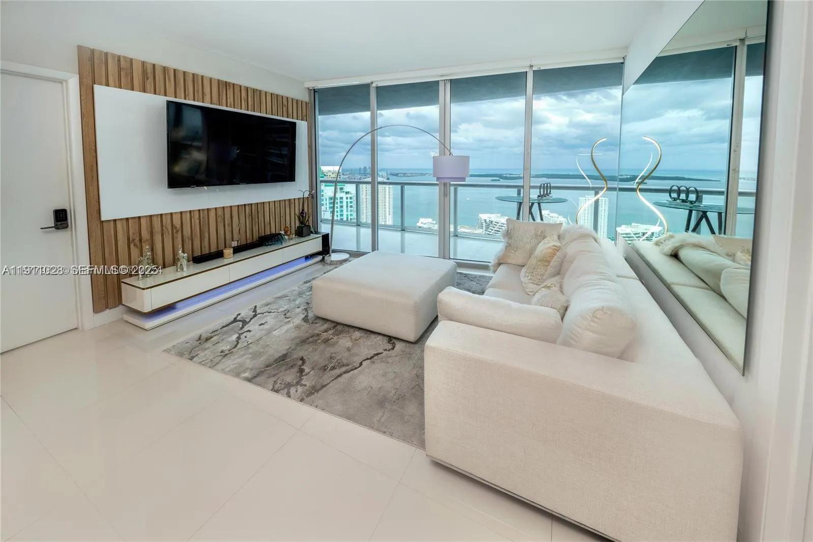 465 Brickell Ave # 4705, Miami FL 33131