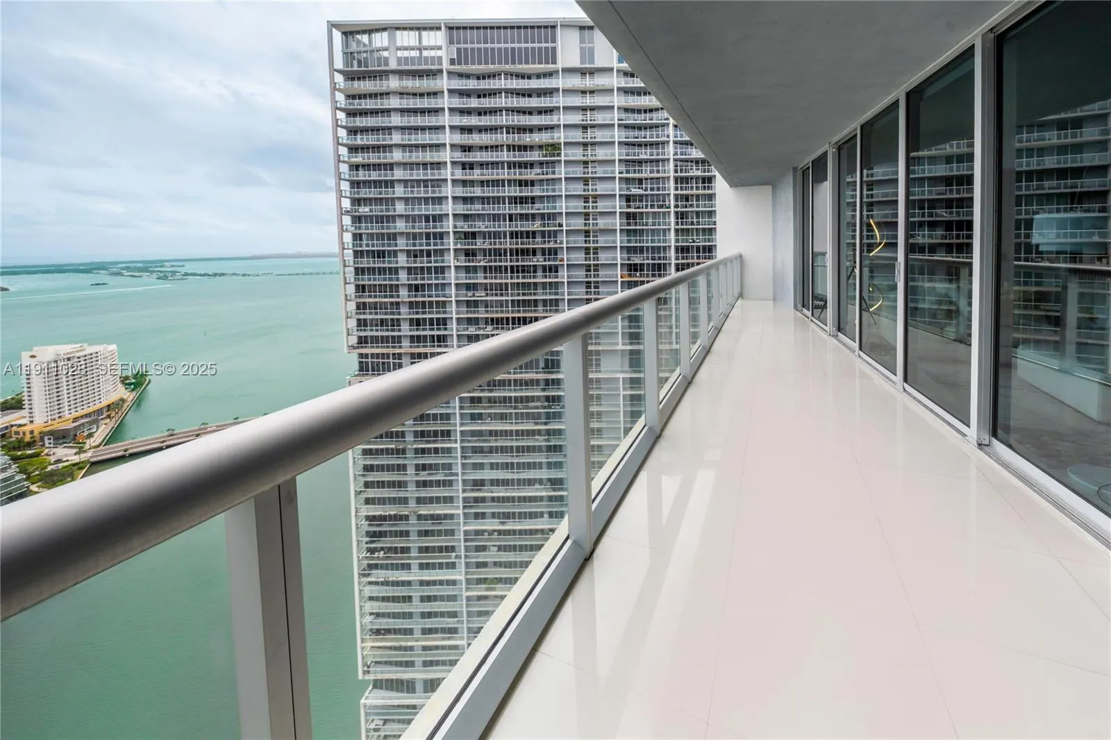 465 Brickell Ave # 4705, Miami FL 33131