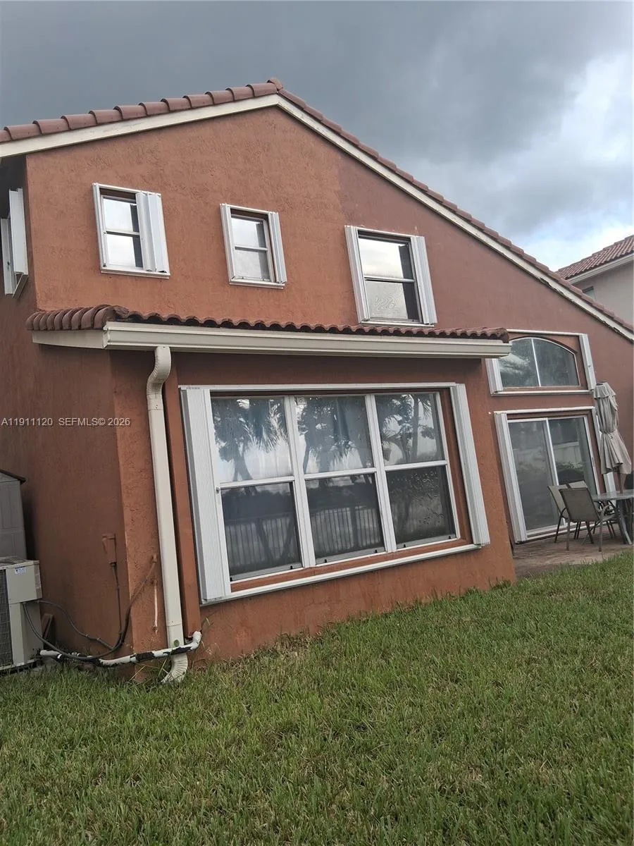 5245 SW 38th Ave, Hollywood FL 33312